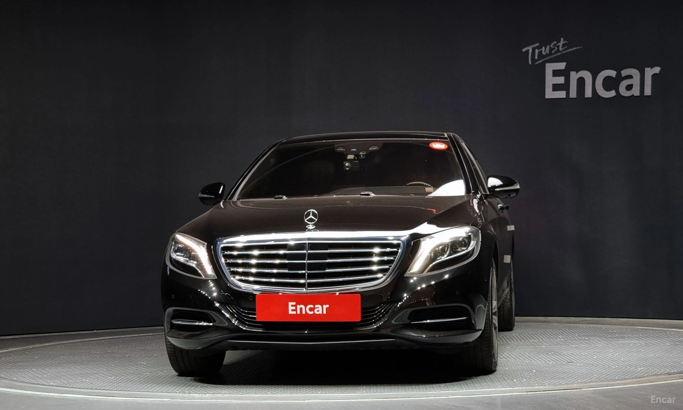 Mercedes Benz S-Class W222