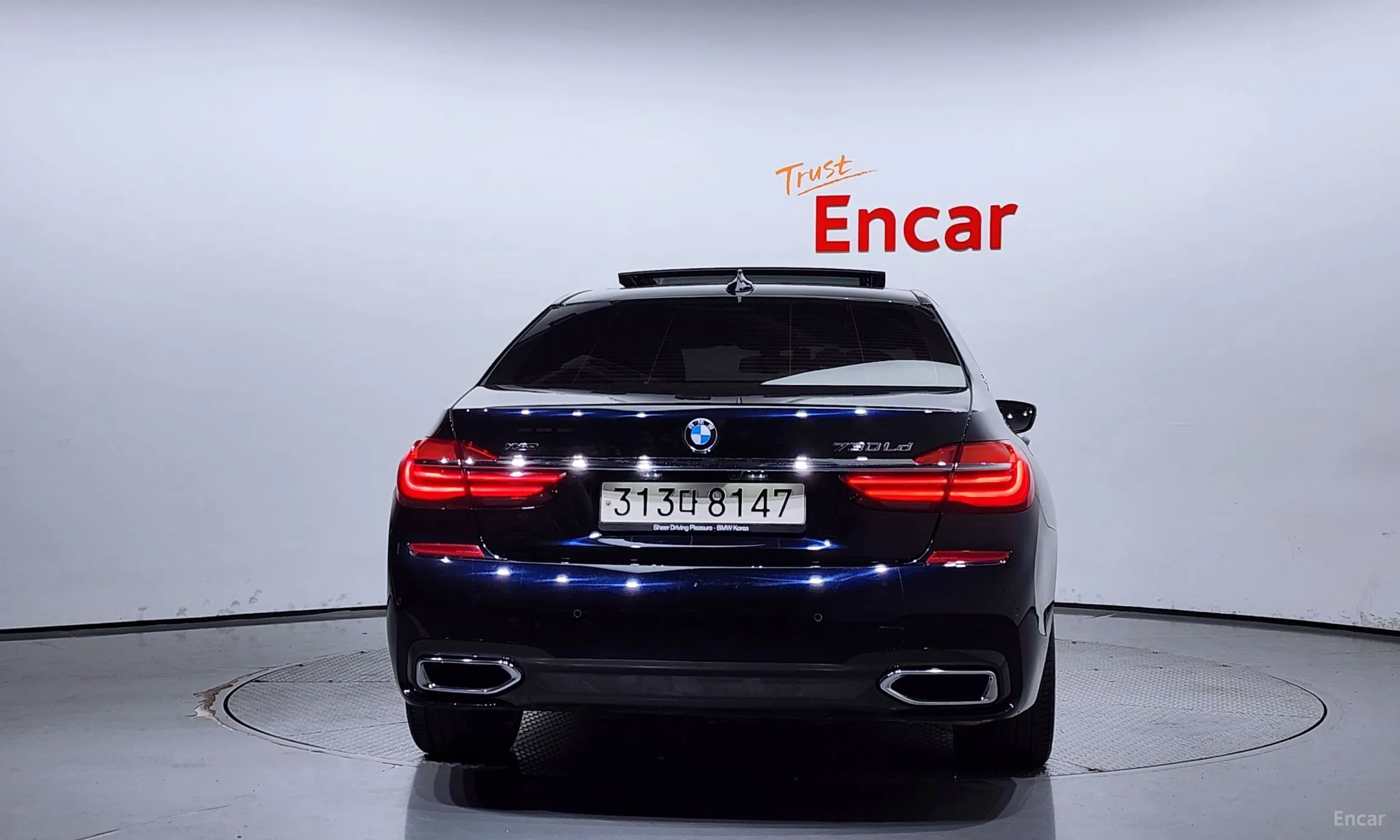 BMW 7 Series (G11) превью 3