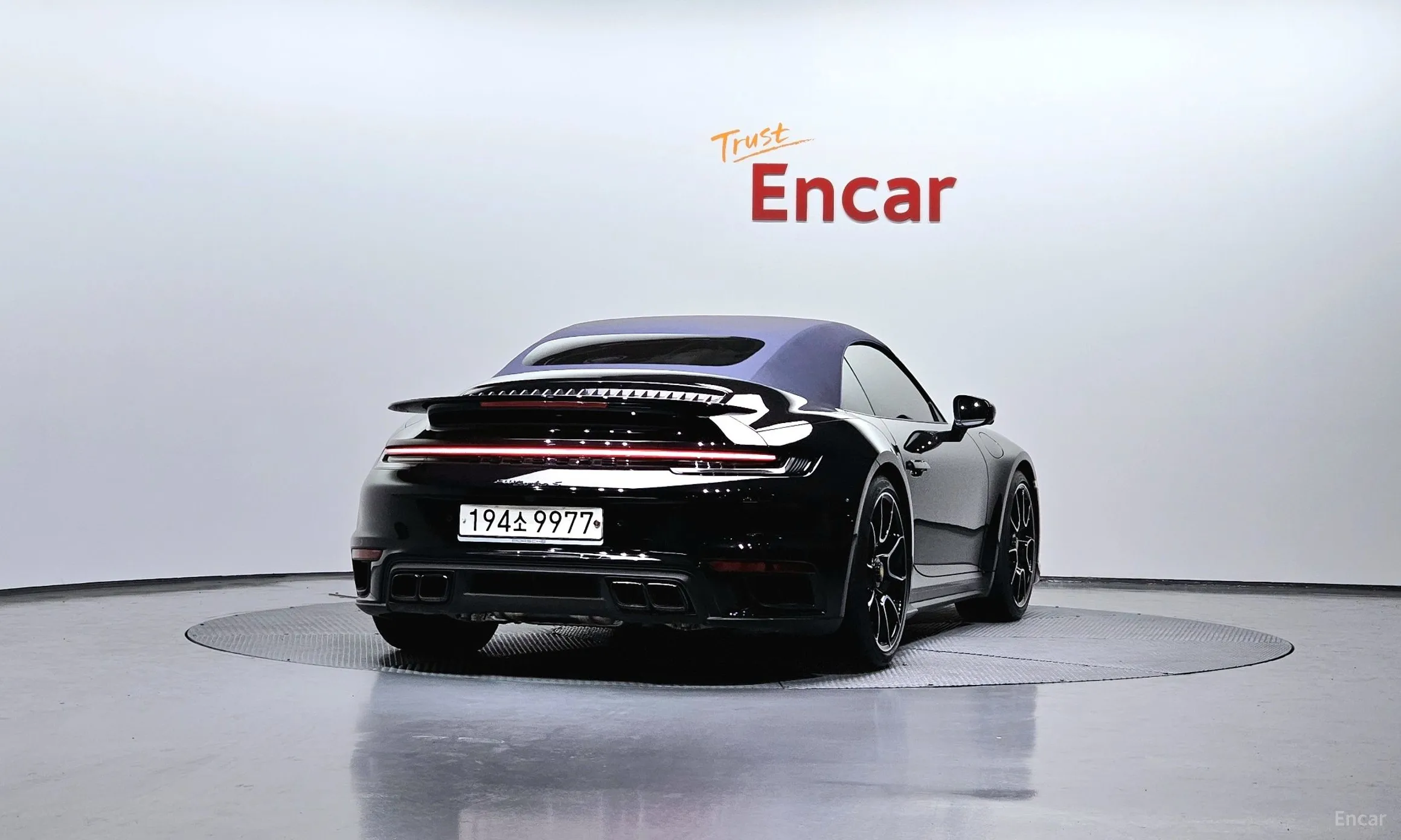Porsche 911 (992) превью 3