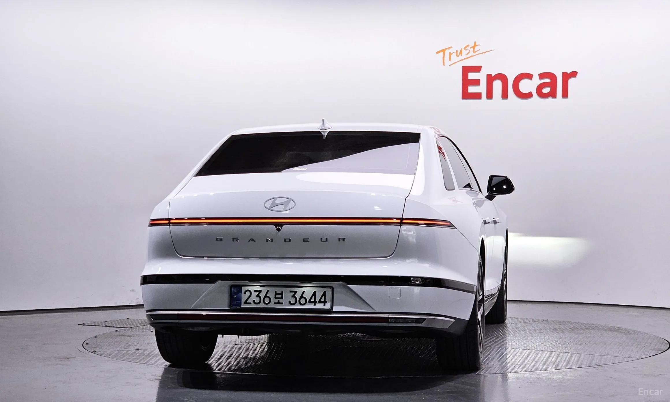 Hyundai Grandeur Hybrid (GN7) превью 3
