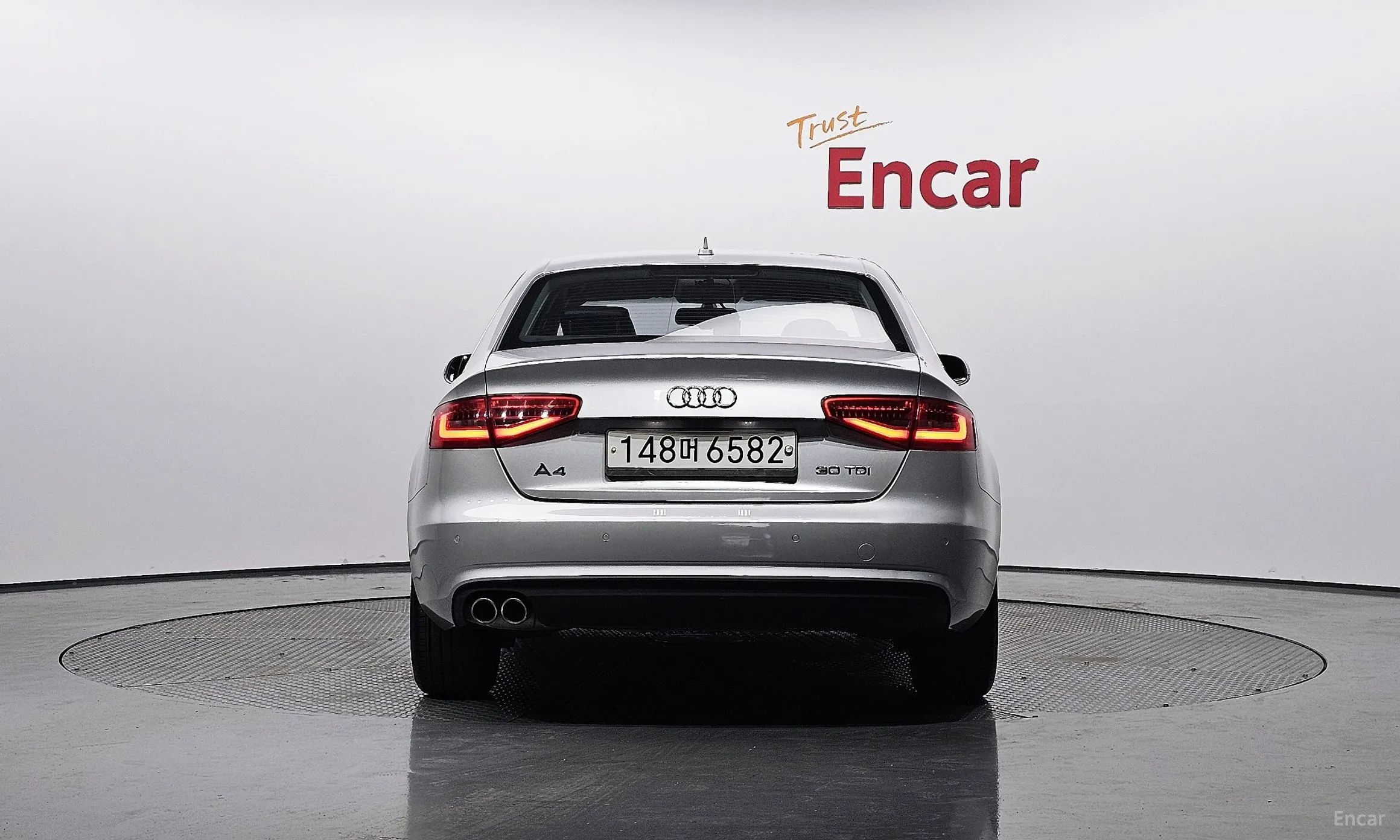 Audi New A4 превью 3