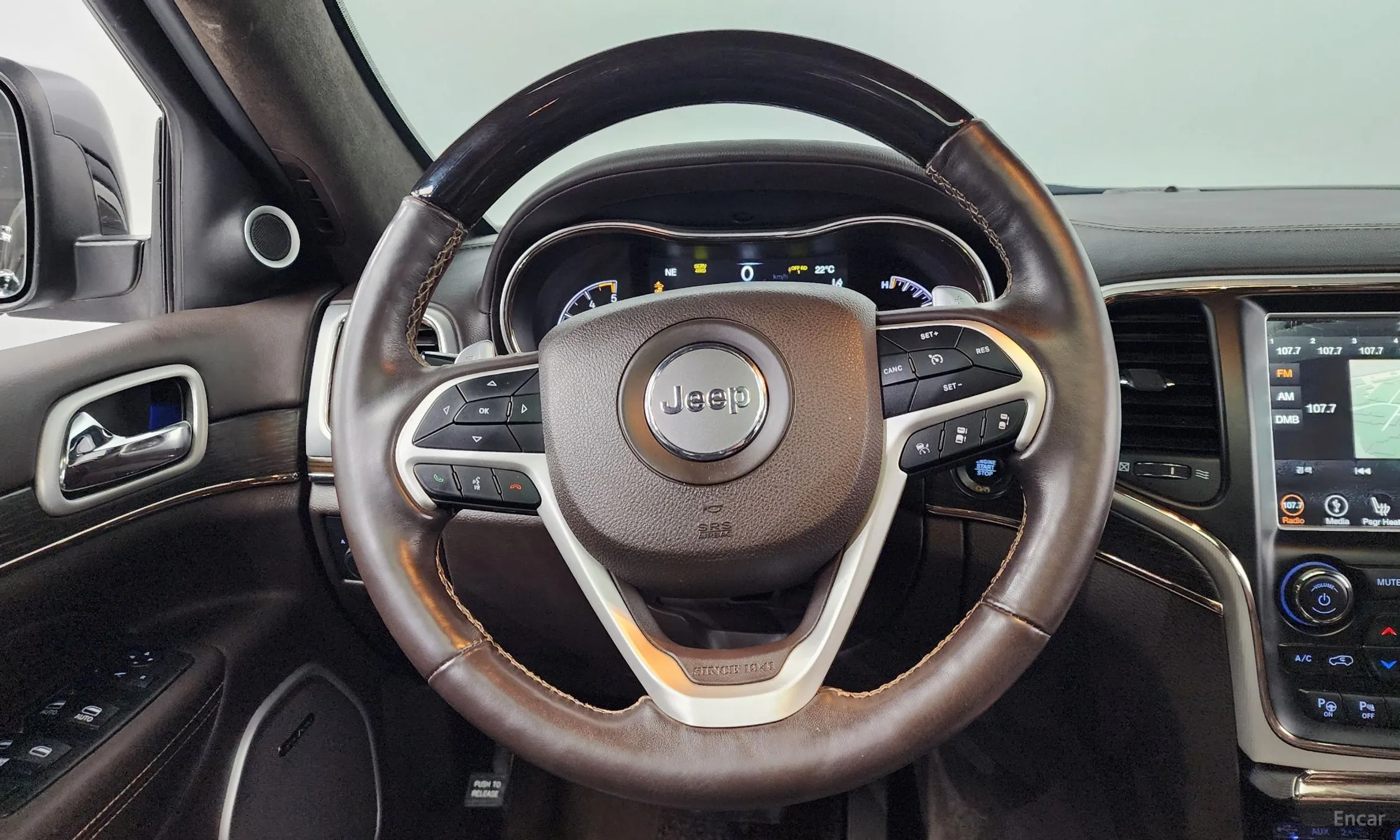 Jeep Grand Cherokee превью 13
