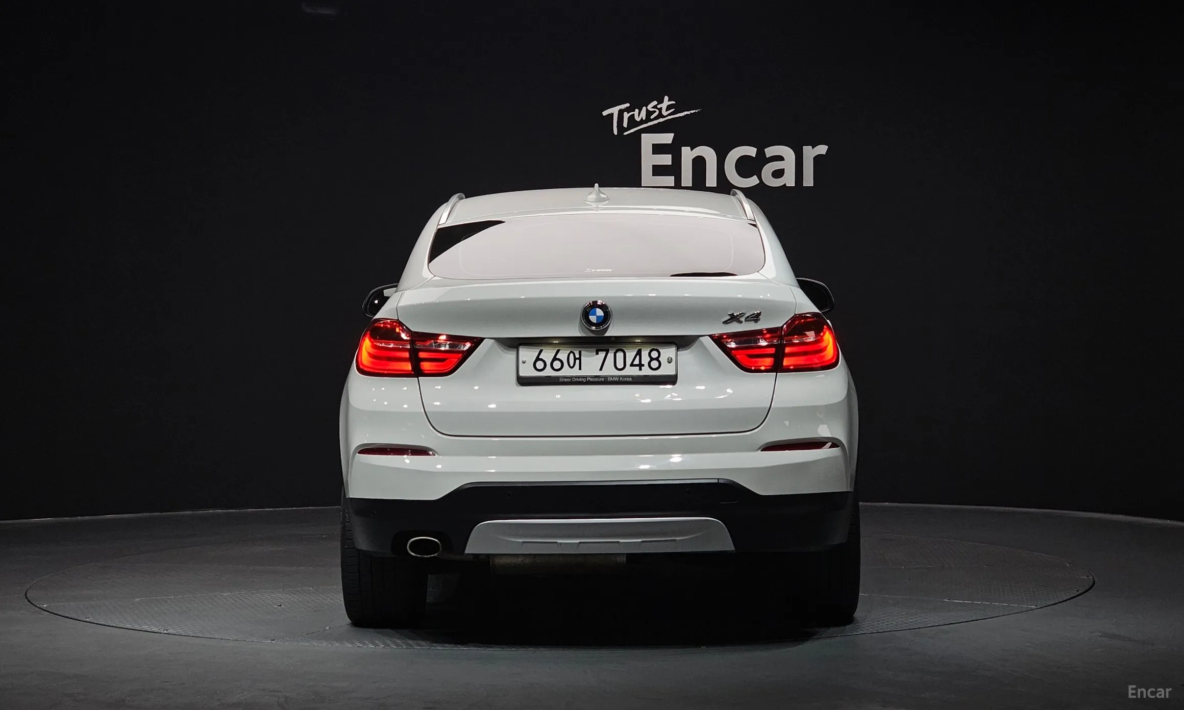 BMW X4 (F26) превью 3