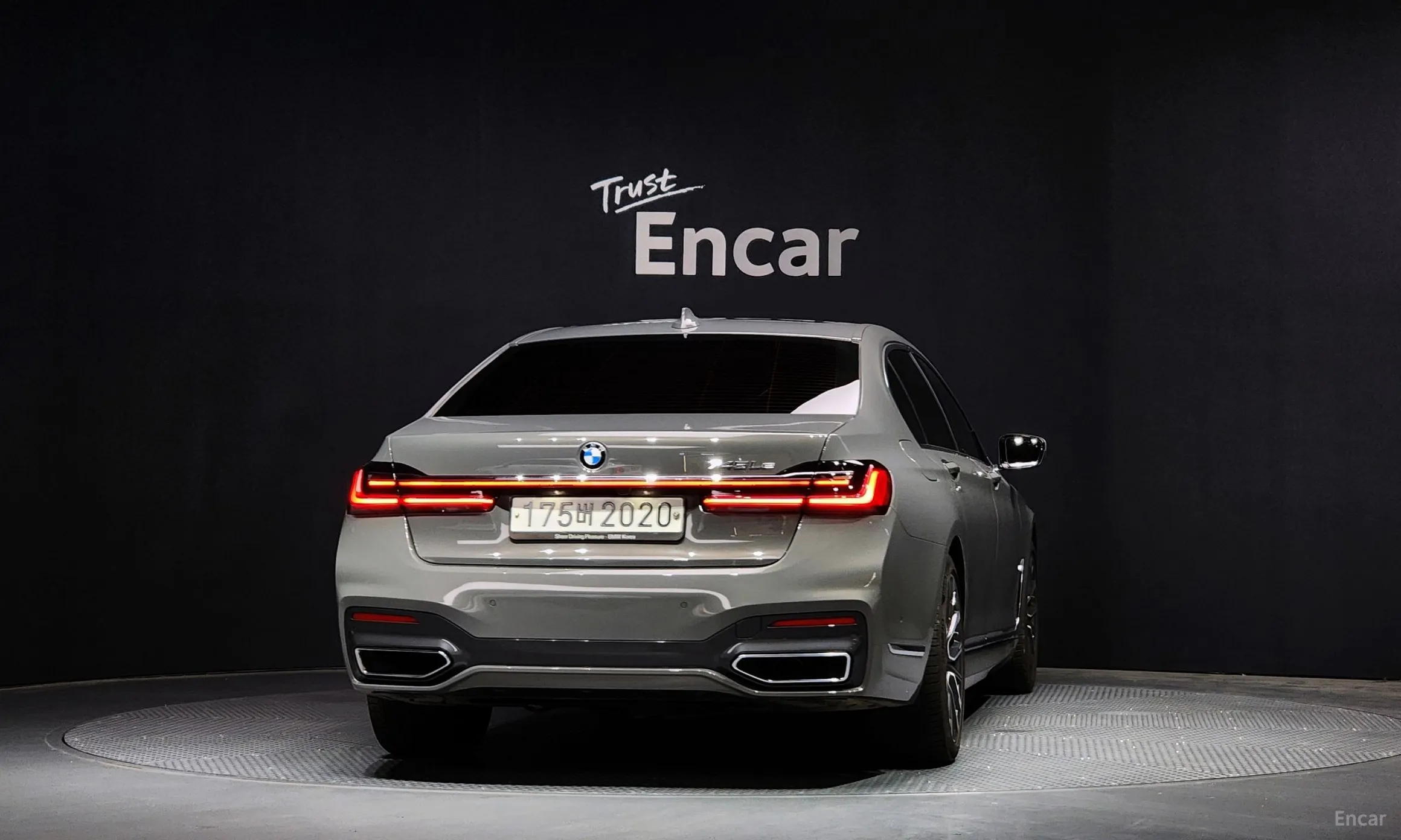 BMW 7 Series (G11) превью 3