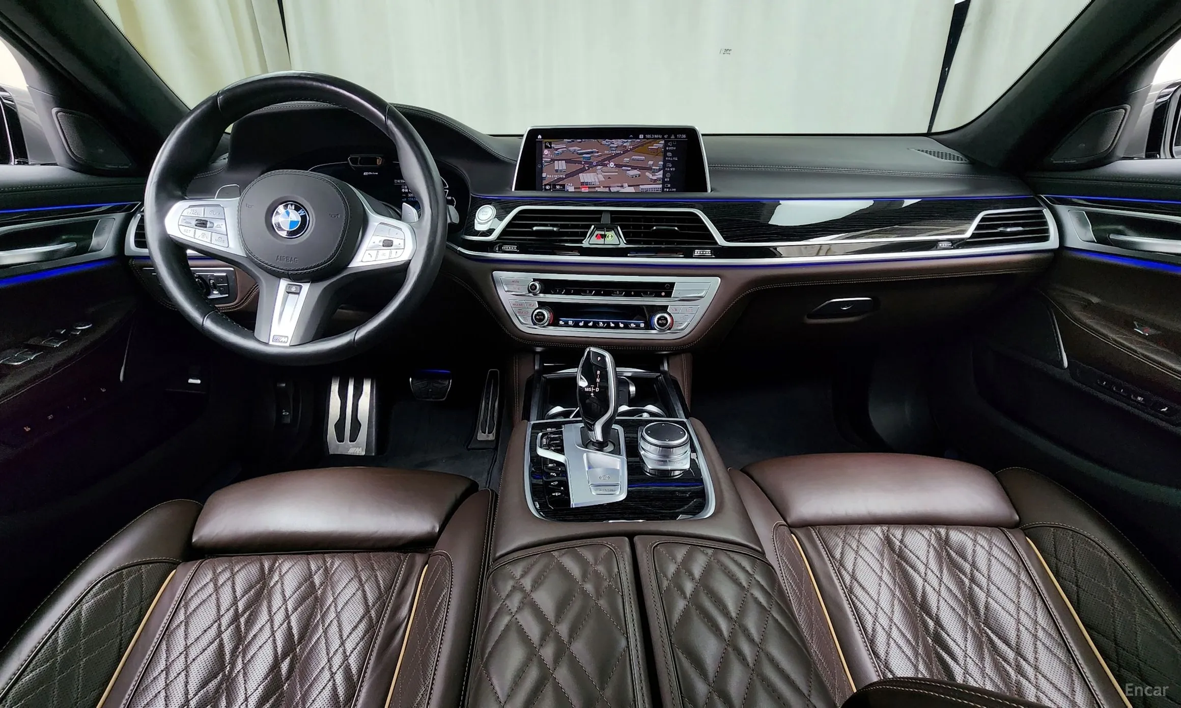 BMW 7 Series (G11) превью 4
