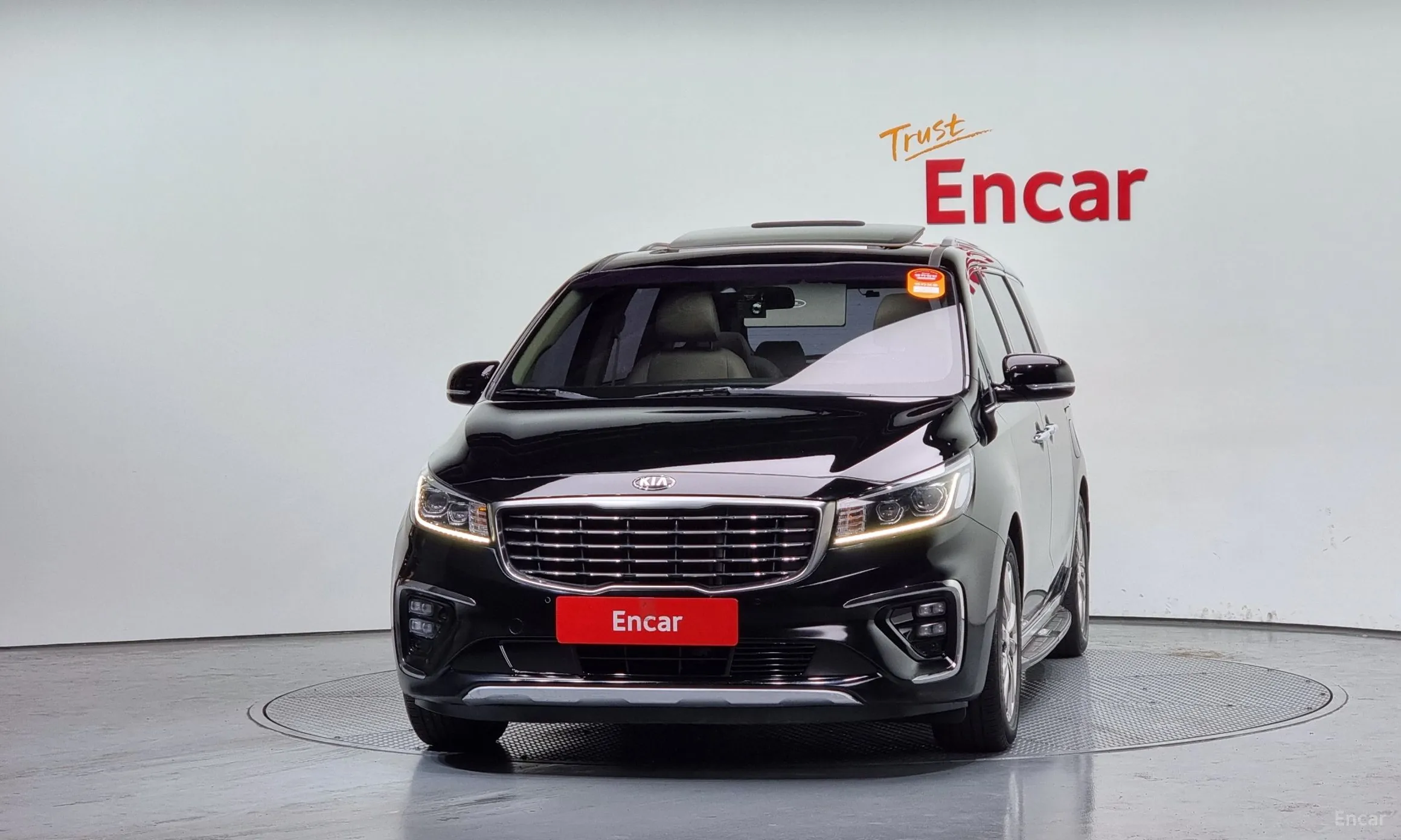 Kia Carnival превью 2