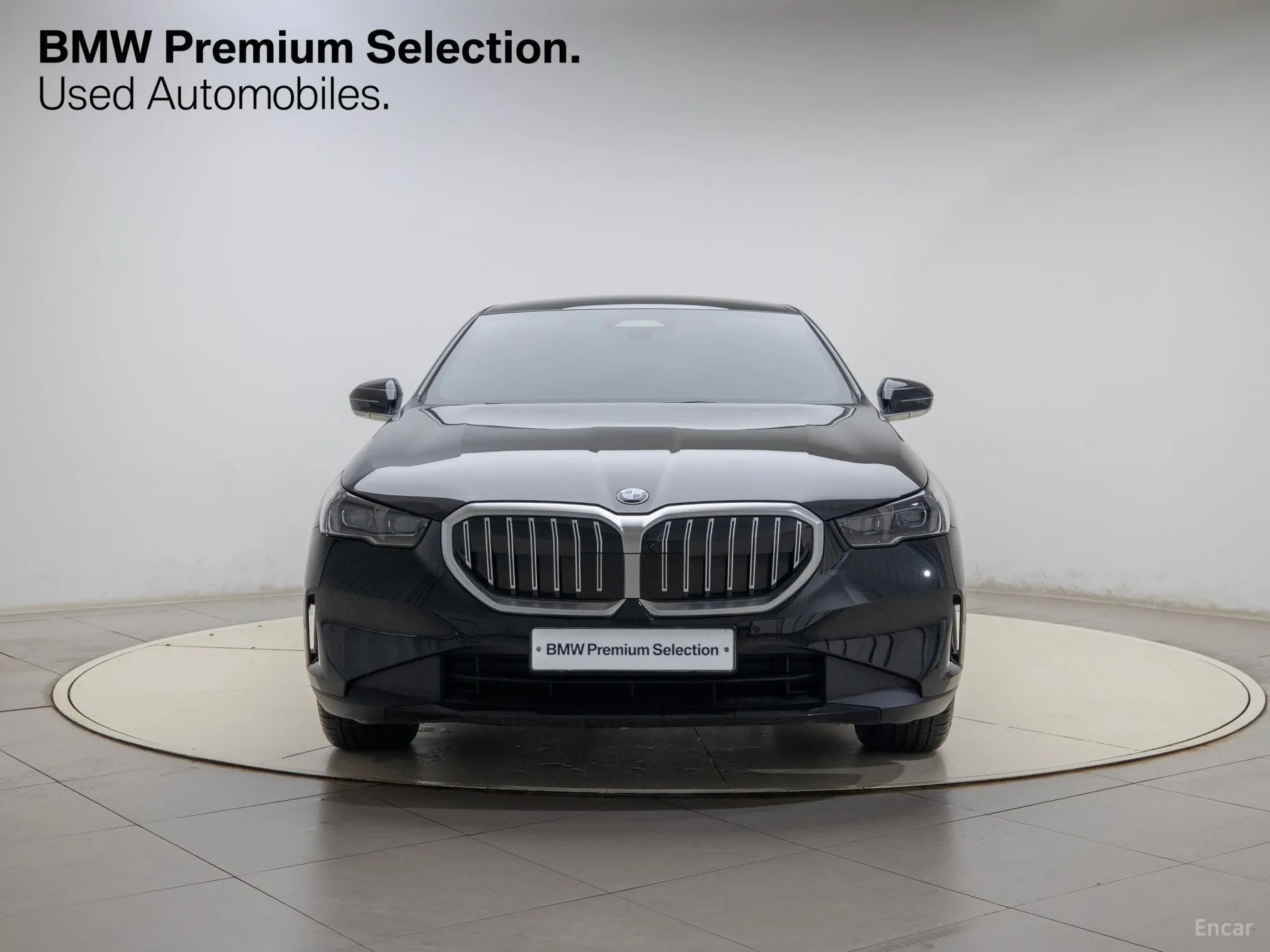 BMW 5 Series (G60) превью 2