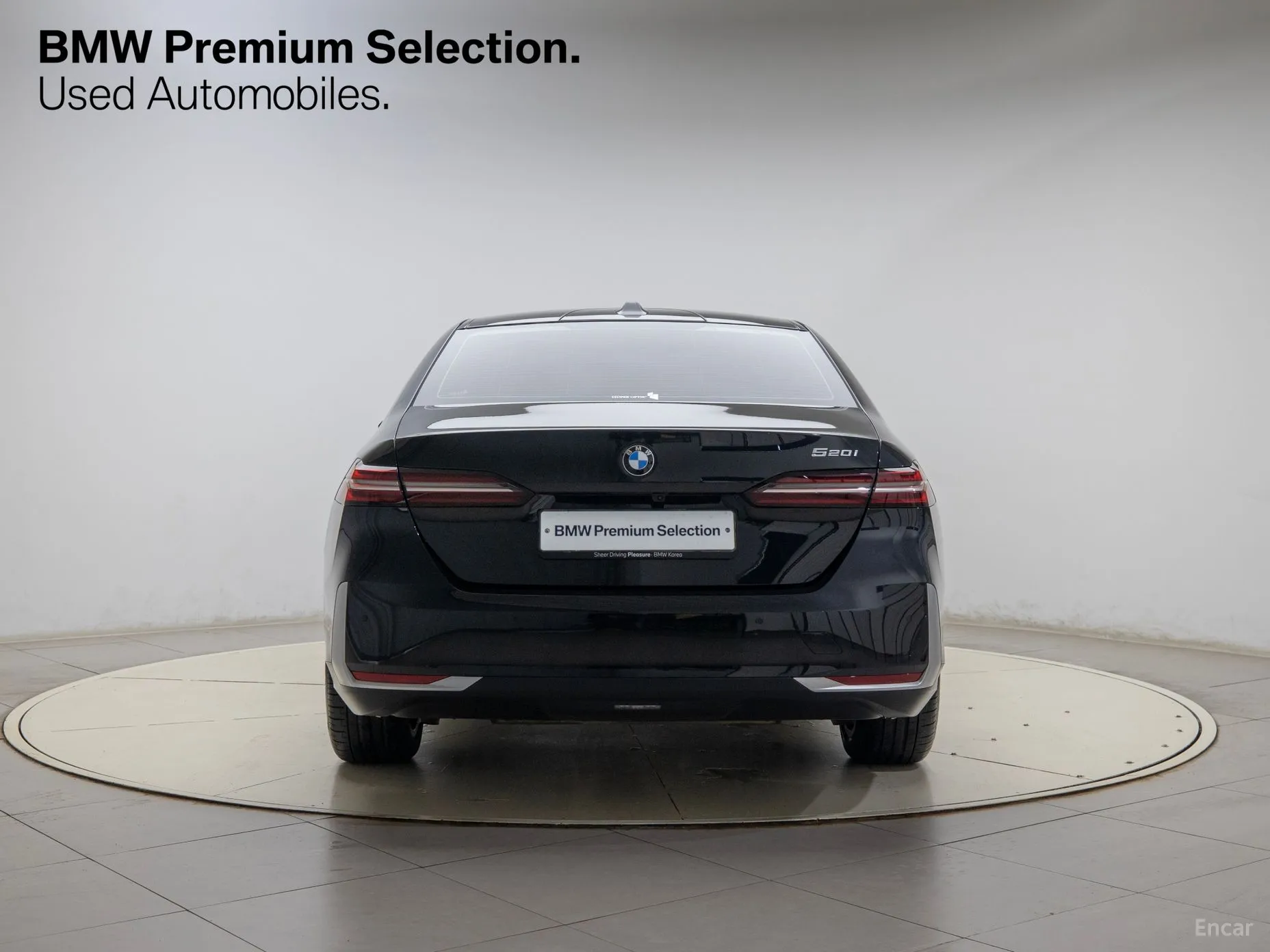 BMW 5 Series (G60) превью 3