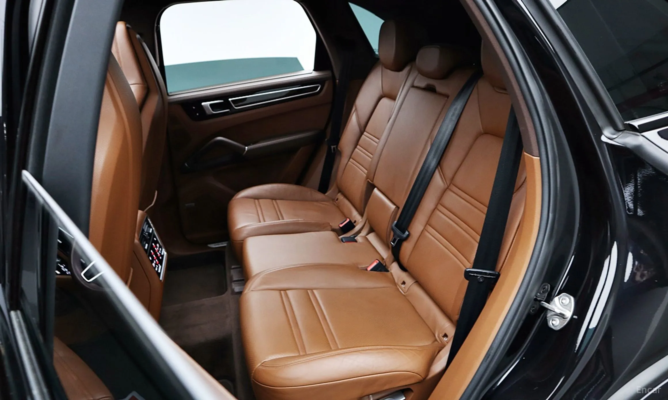 Porsche Cayenne (PO536) превью 4