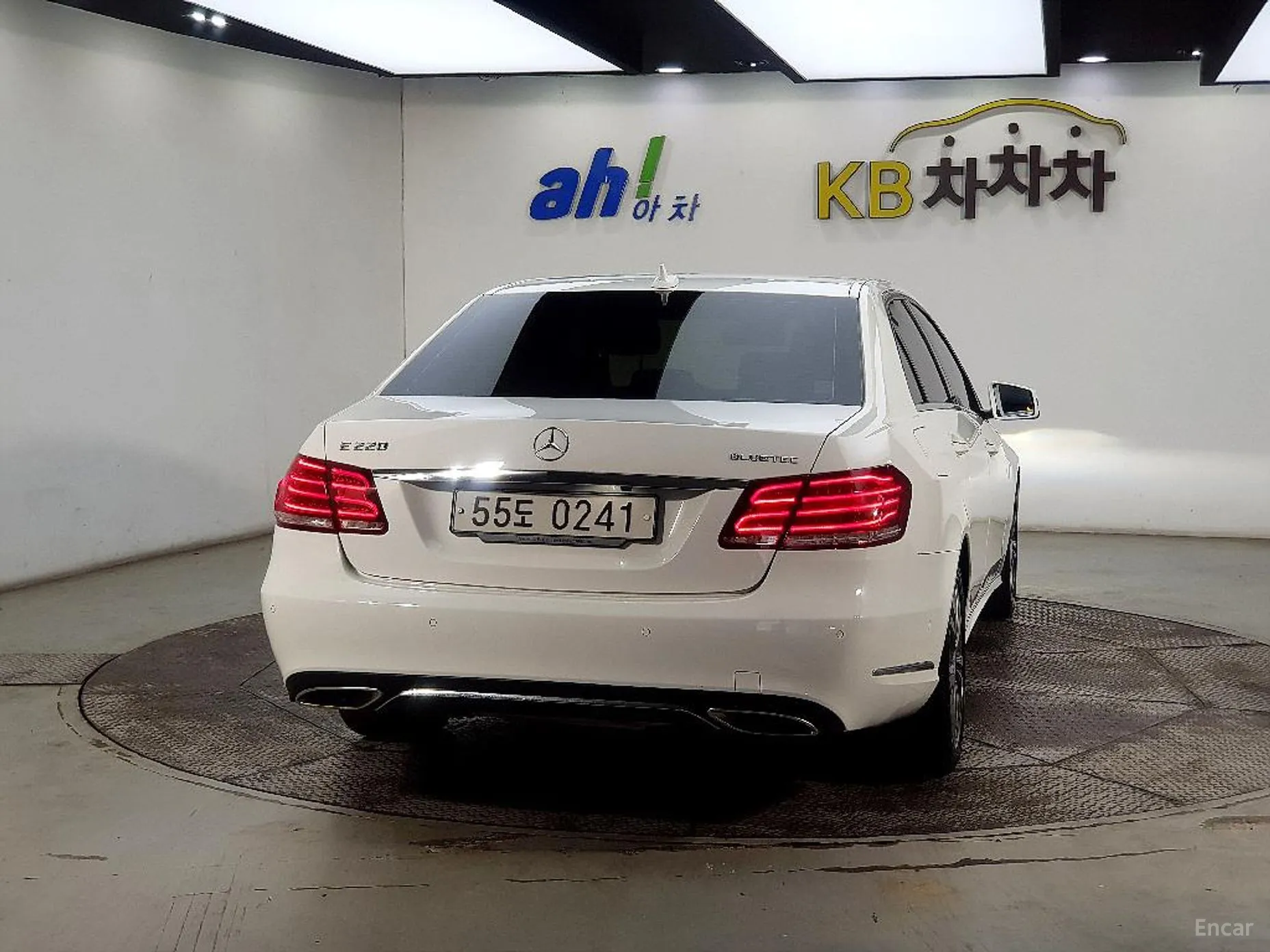 Mercedes Benz E-Class W212 превью 3