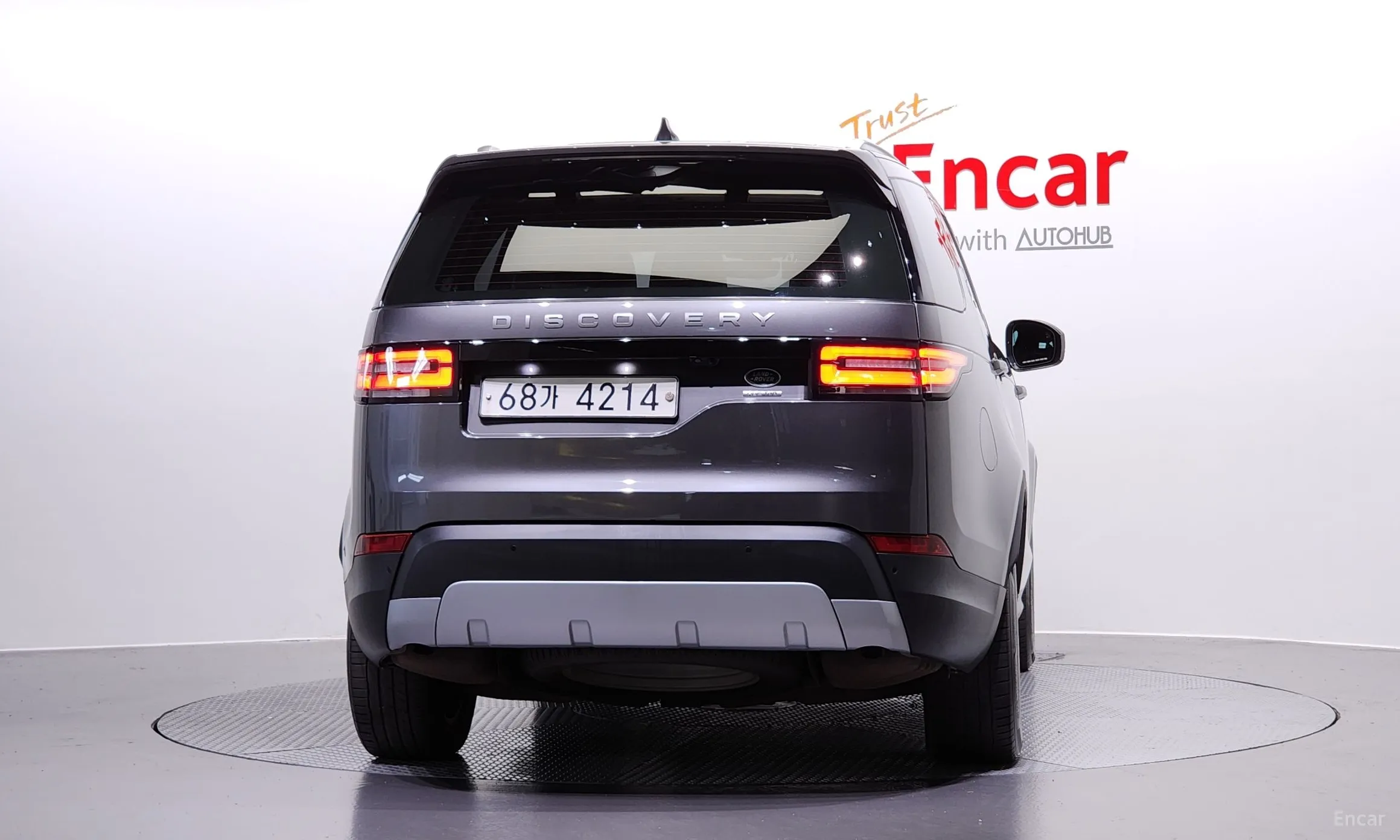 Land Rover Discovery 5 превью 3