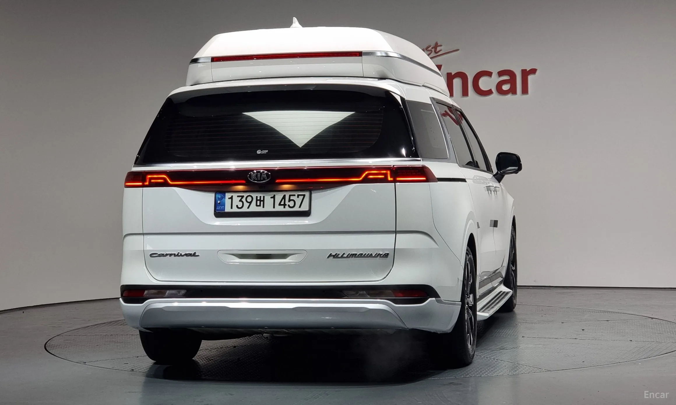 Kia Carnival Gen 4 превью 3