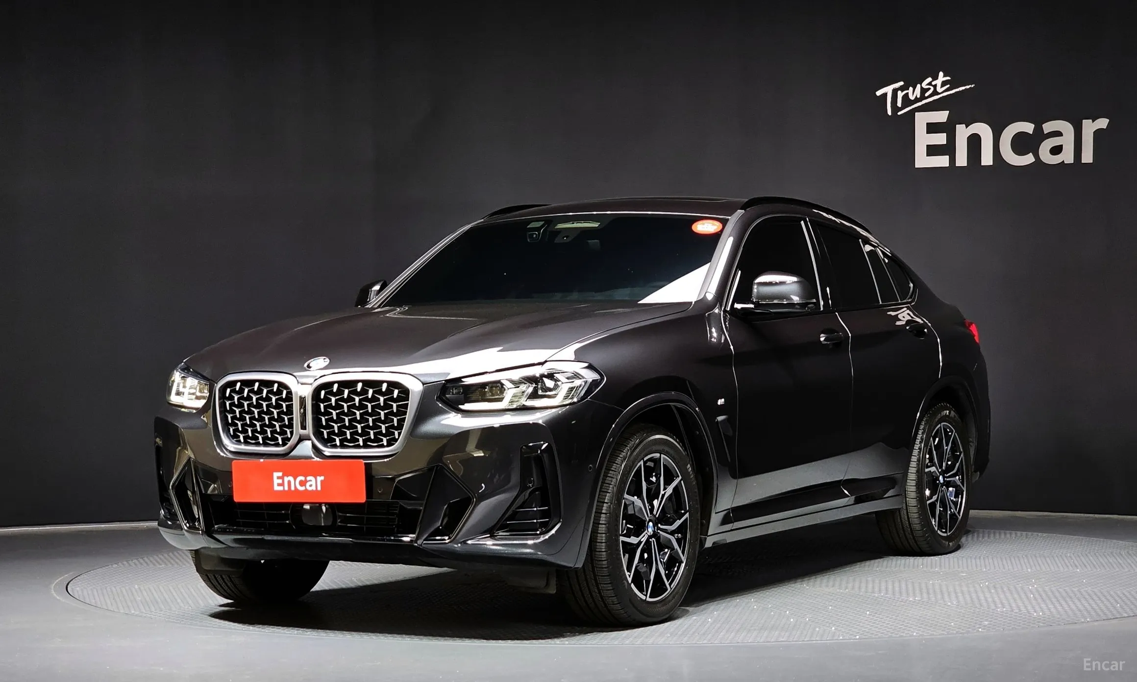 X4 (G02)