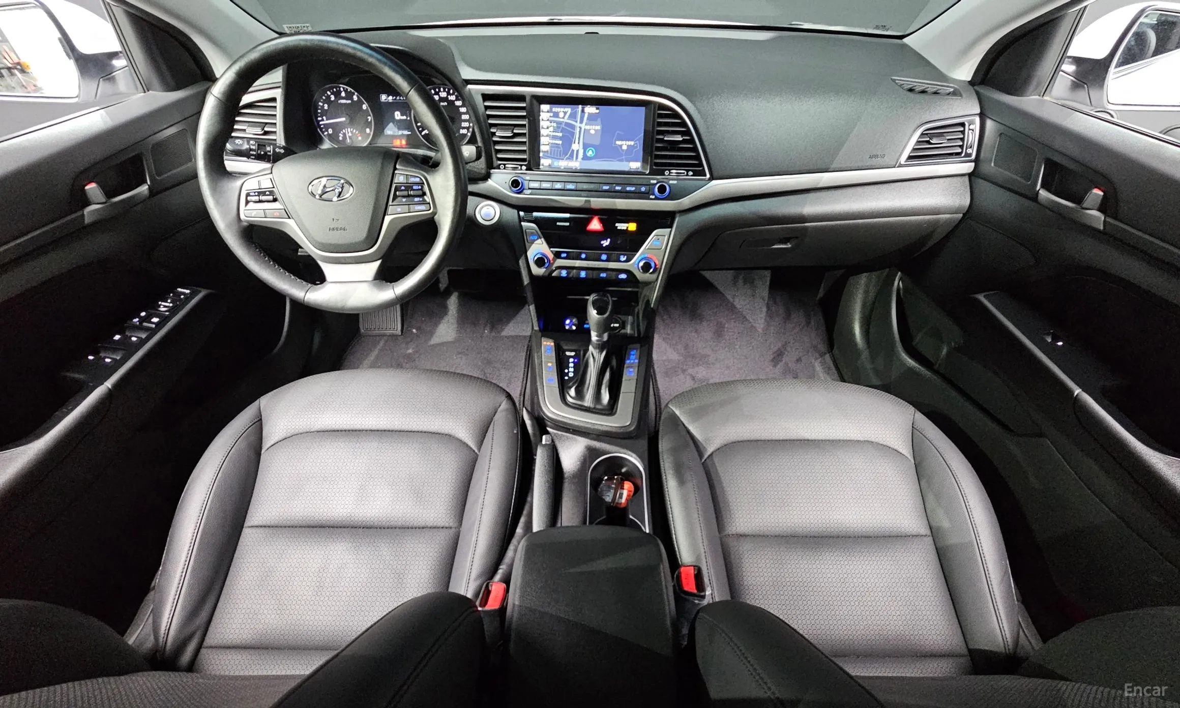 Hyundai Avante AD превью 4