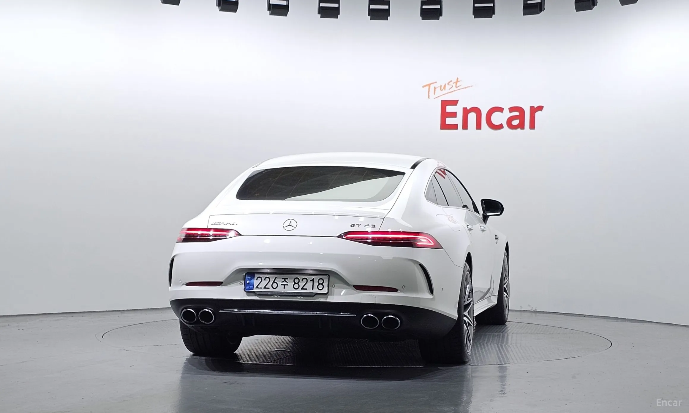 Mercedes Benz AMG GT превью 3