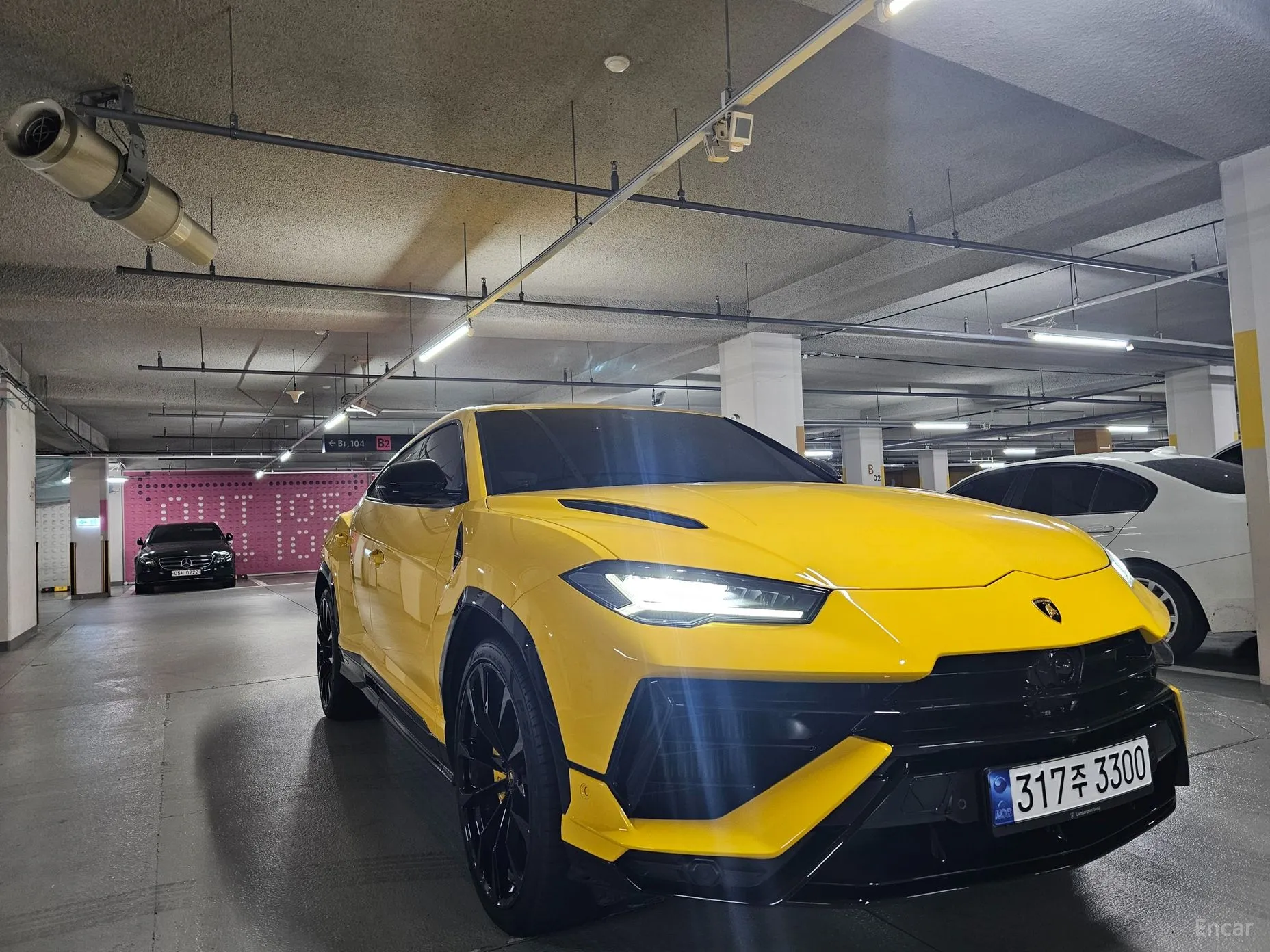 Lamborghini Urus превью 12