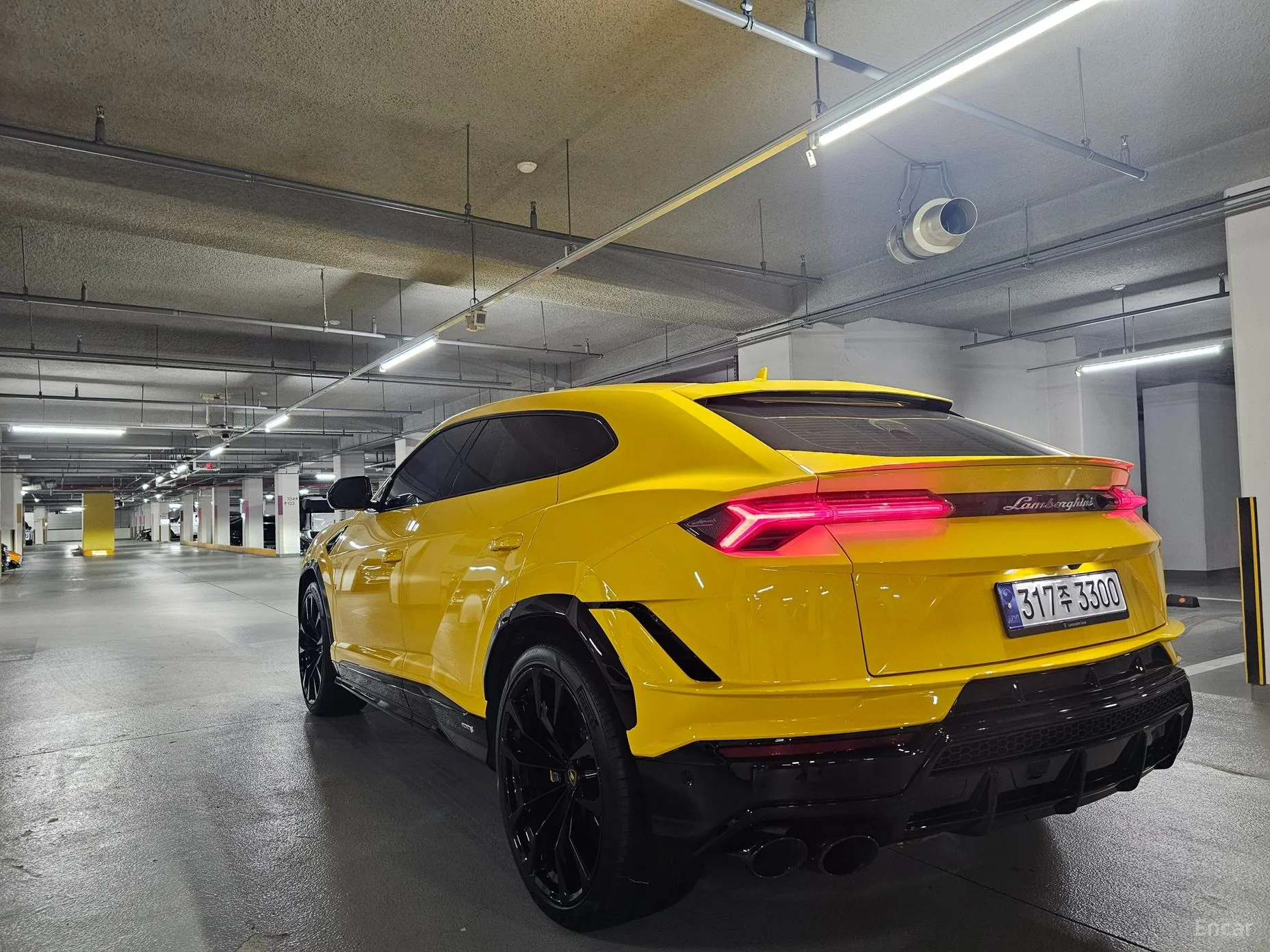 Lamborghini Urus превью 13