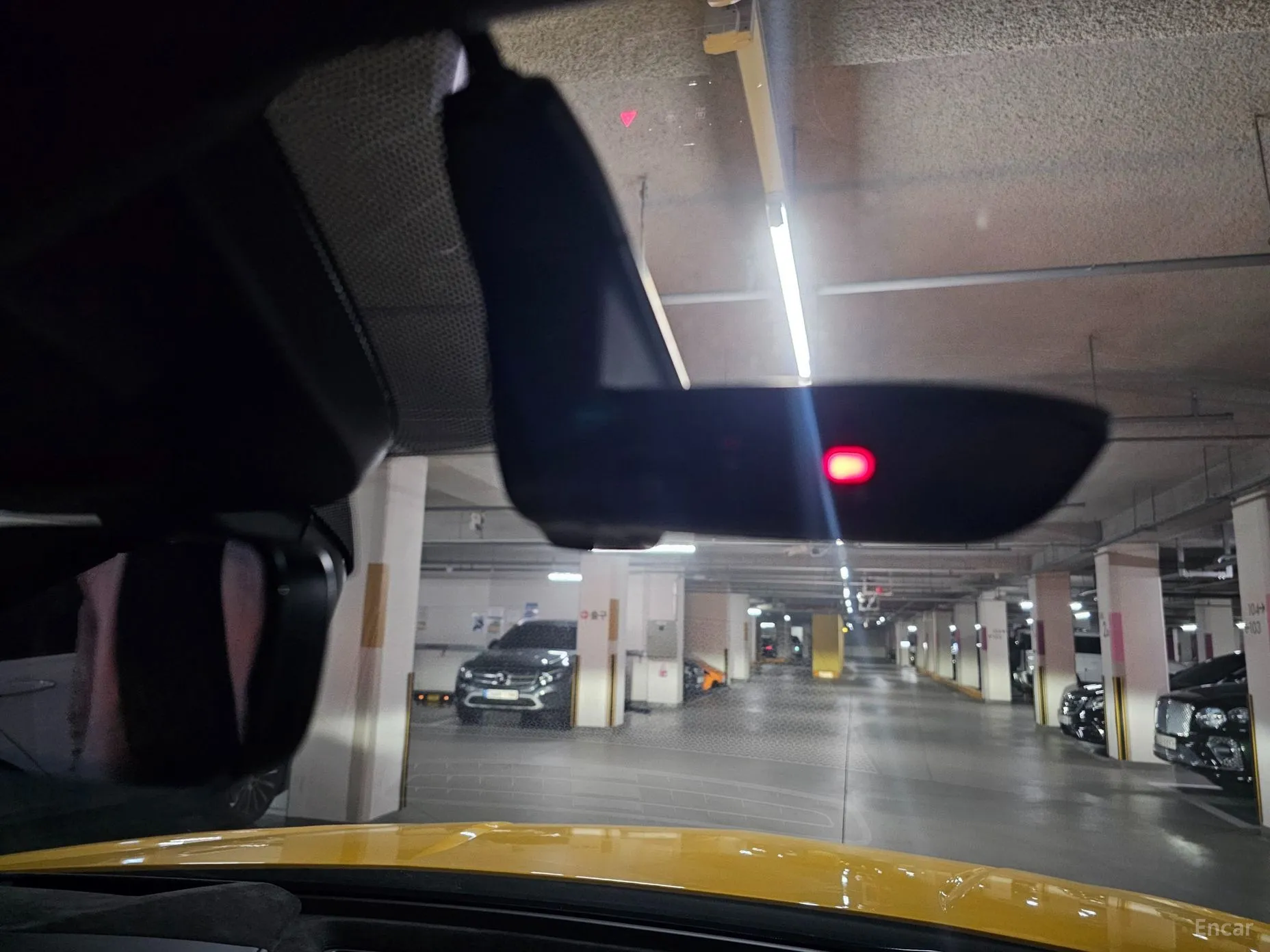 Lamborghini Urus превью 14
