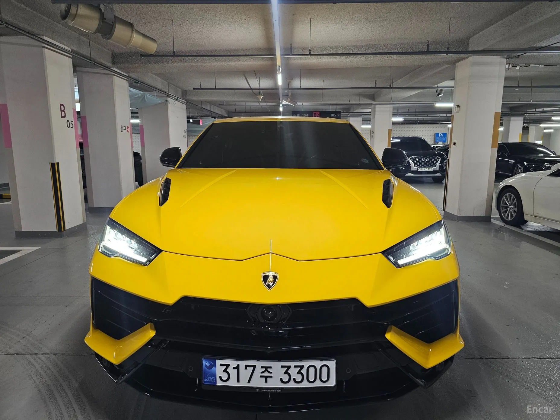 Lamborghini Urus превью 3
