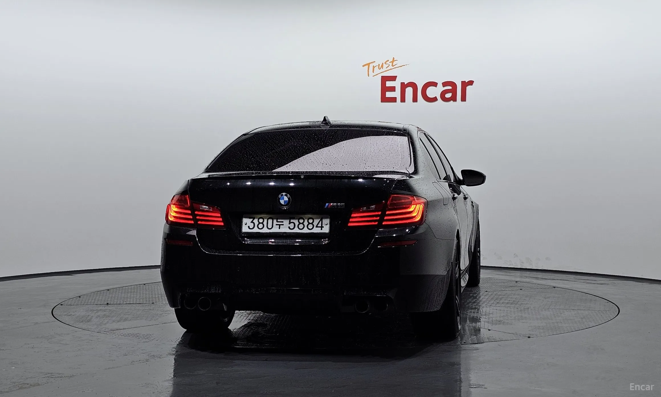 BMW M5 (F10) превью 3
