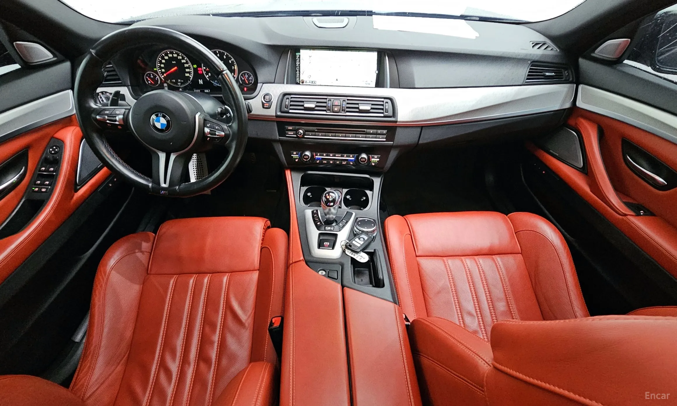 BMW M5 (F10) превью 4