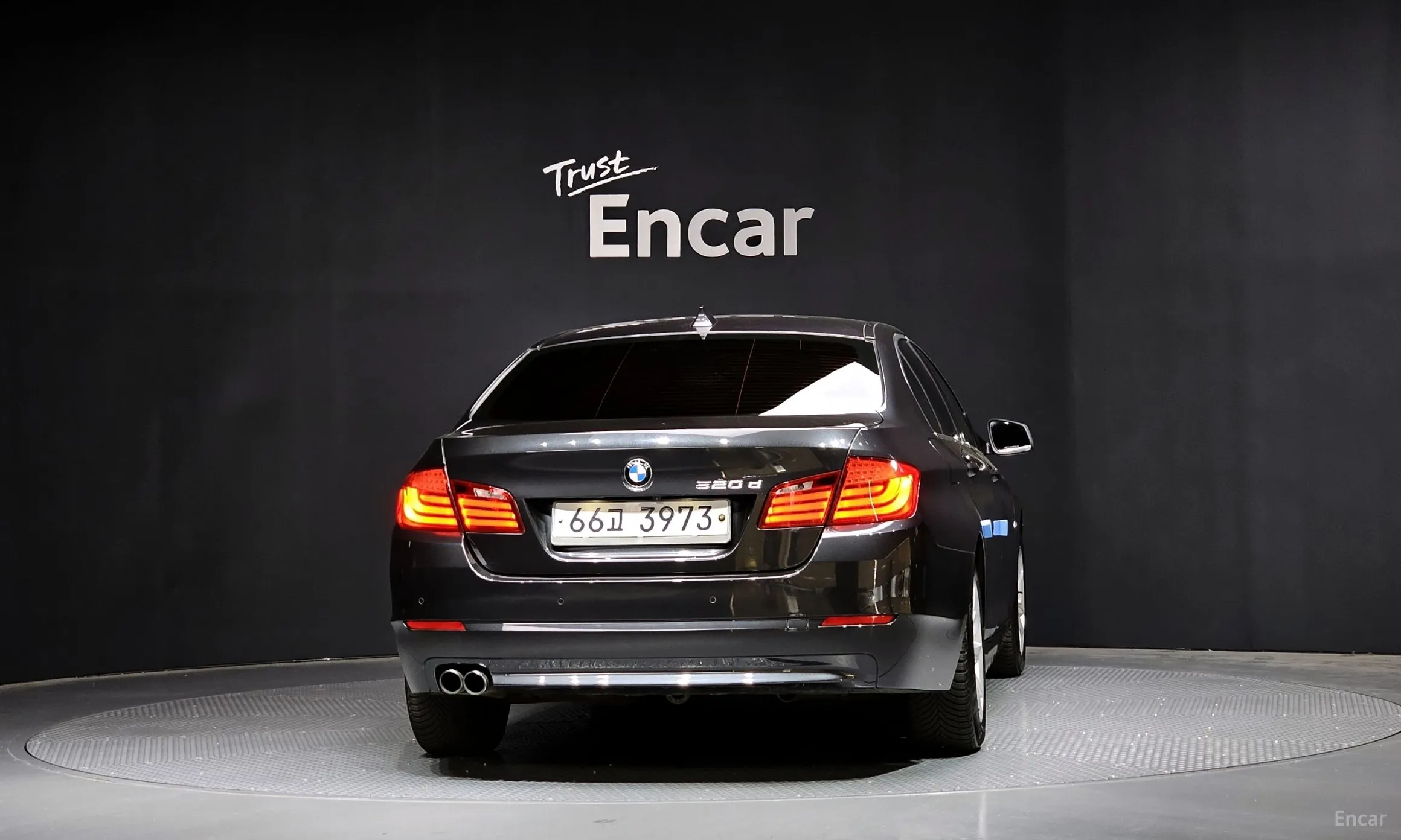BMW 5 Series (F10) превью 3