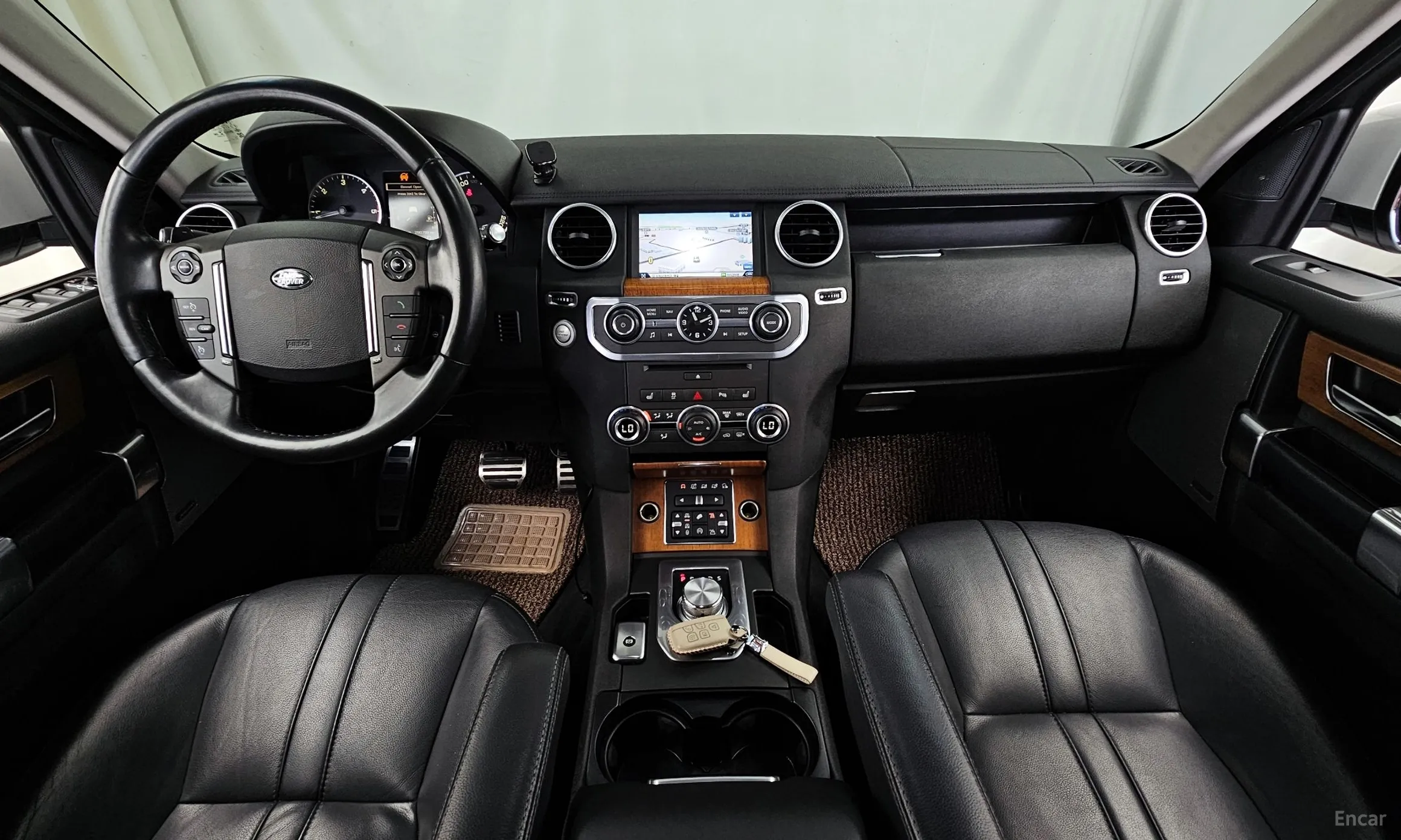 Land Rover Discovery 4 превью 4