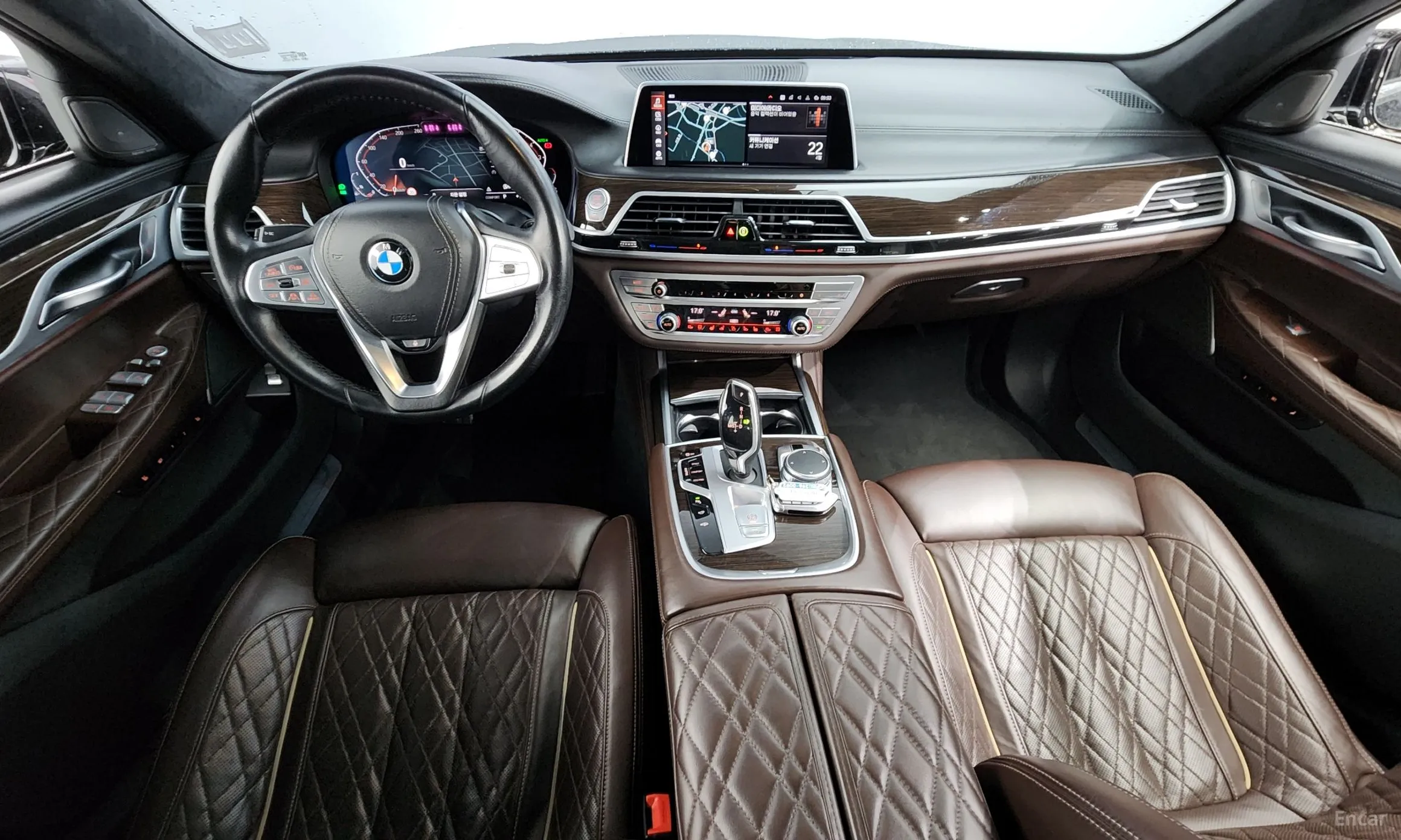 BMW 7 Series (G11) превью 4