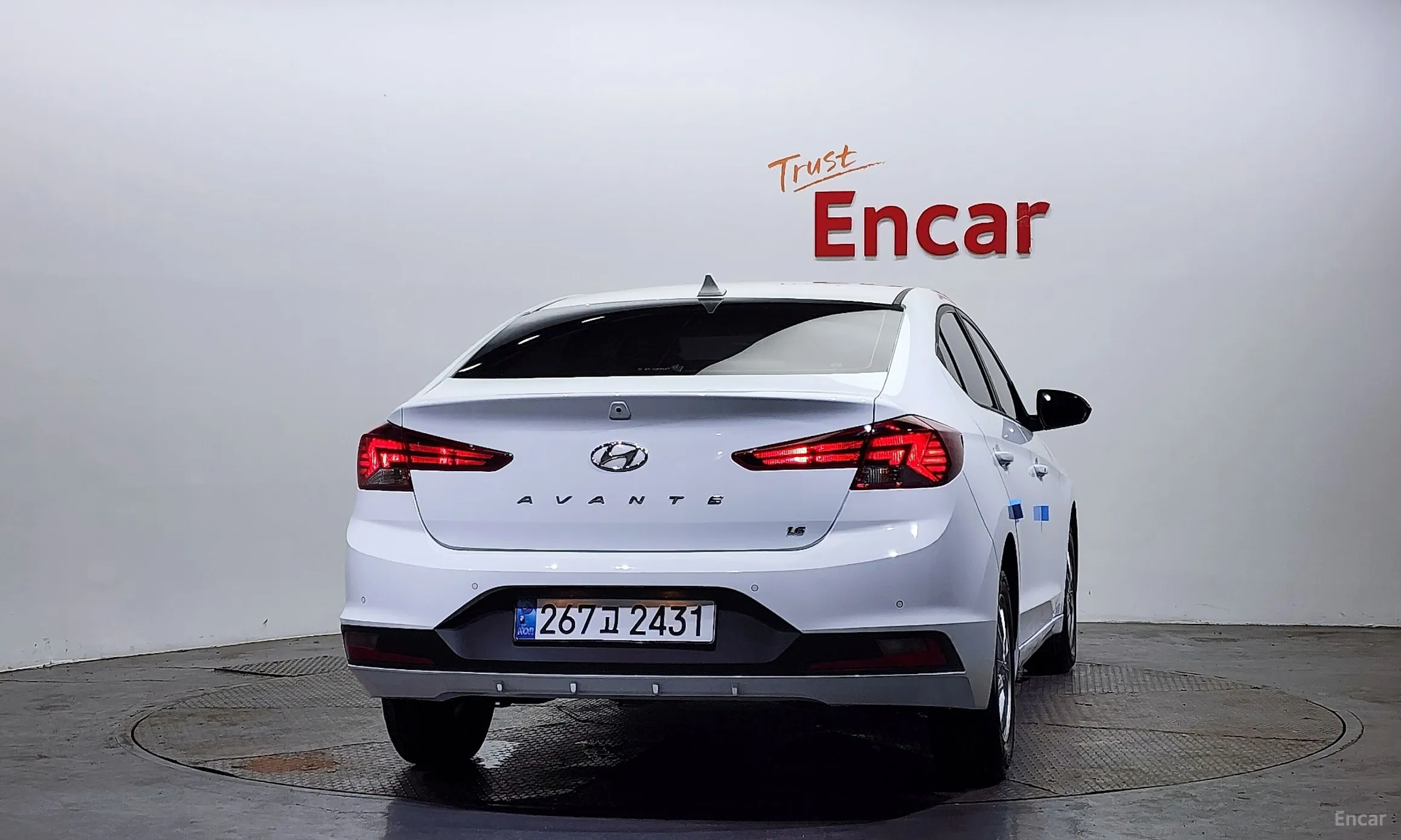 Hyundai Avante AD превью 3
