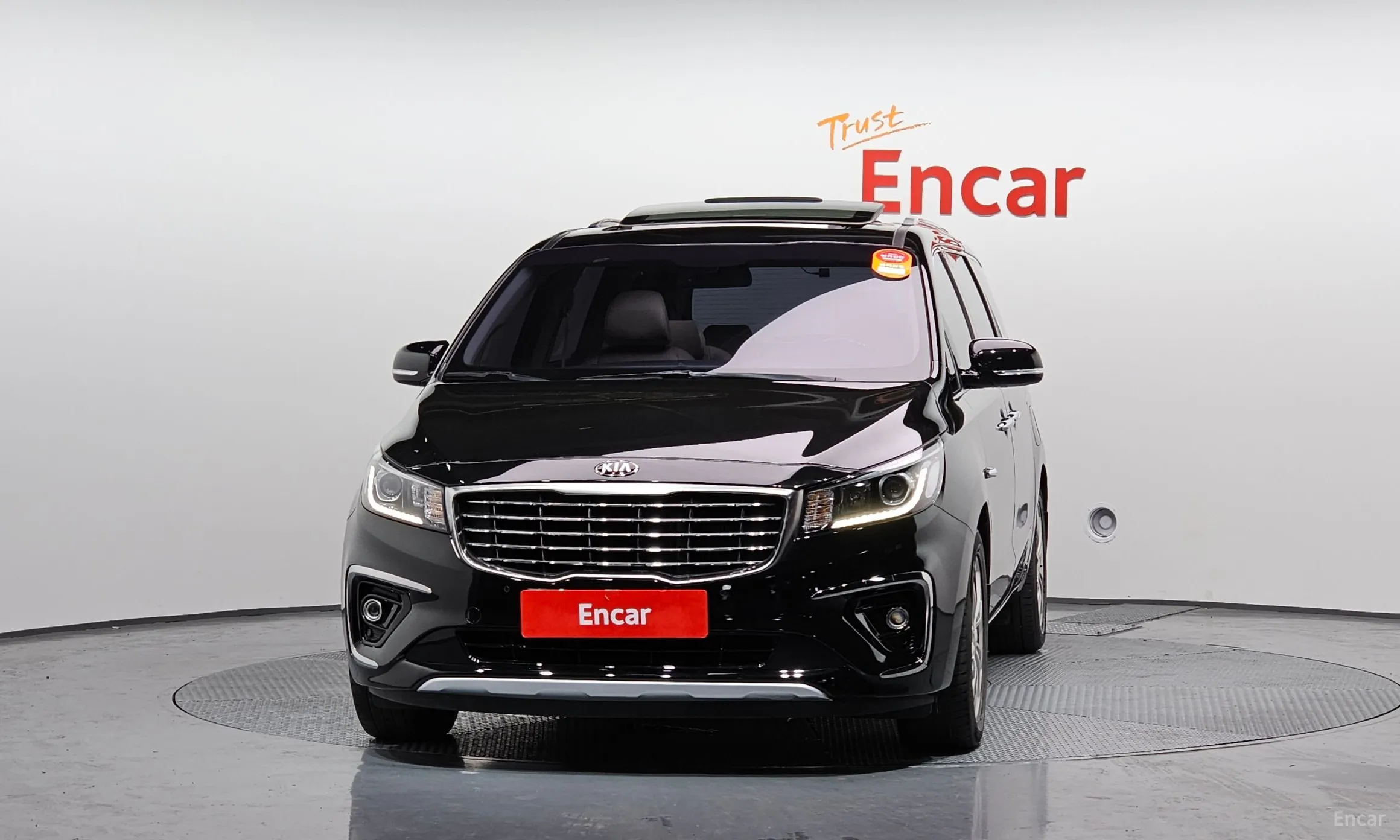 Kia Carnival превью 2
