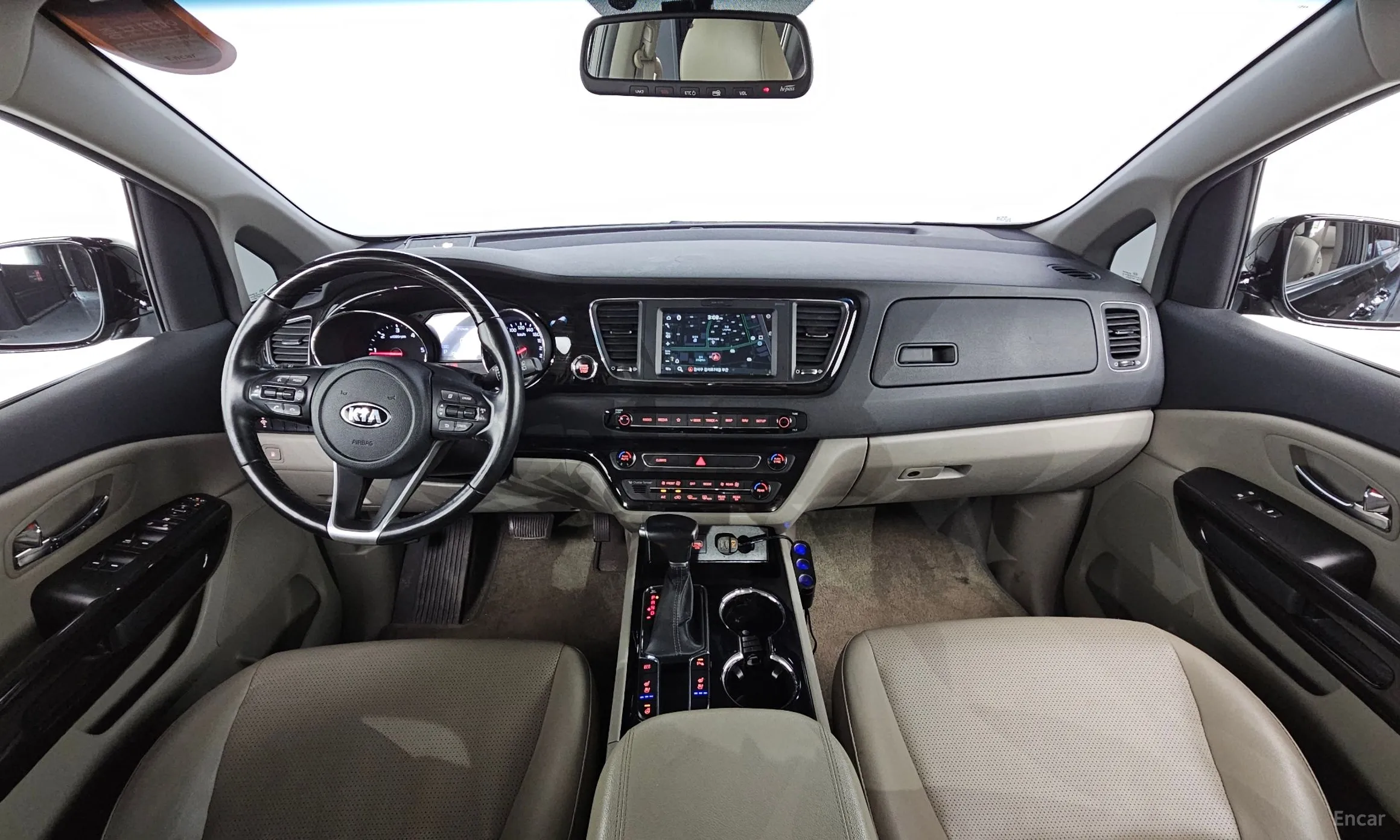 Kia Carnival превью 4