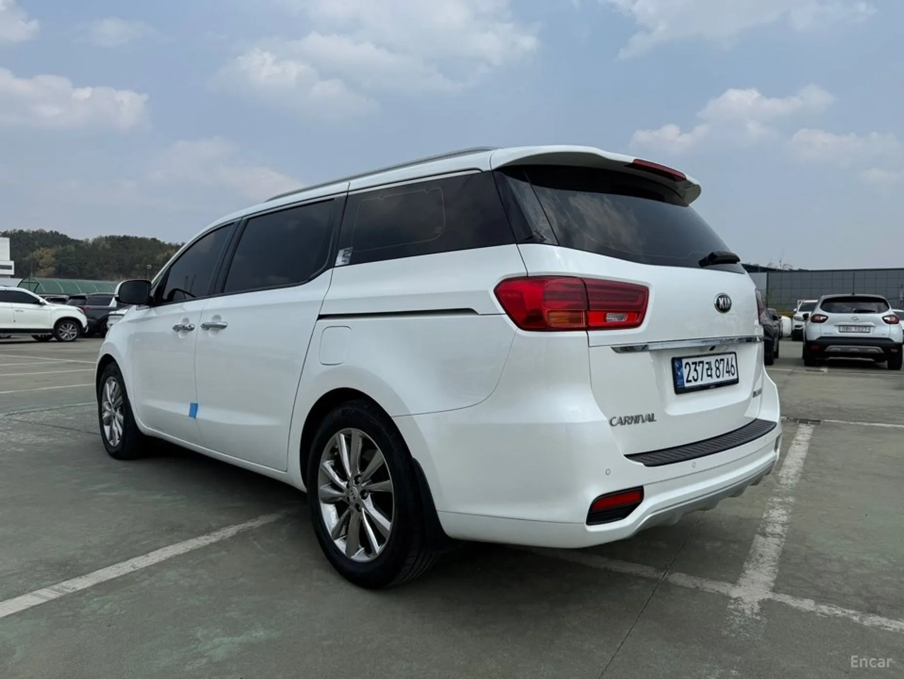 Kia Carnival превью 3