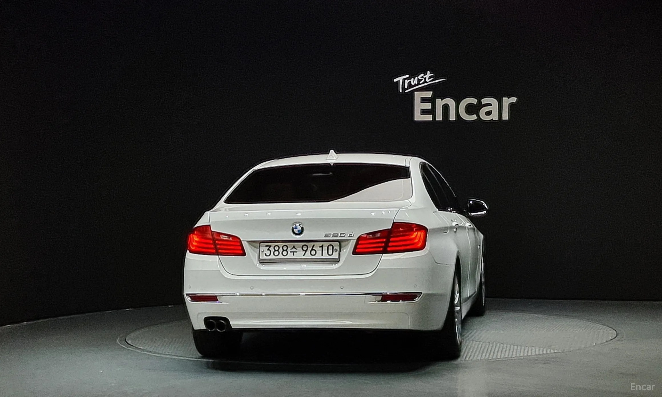 BMW 5 Series (F10) превью 3