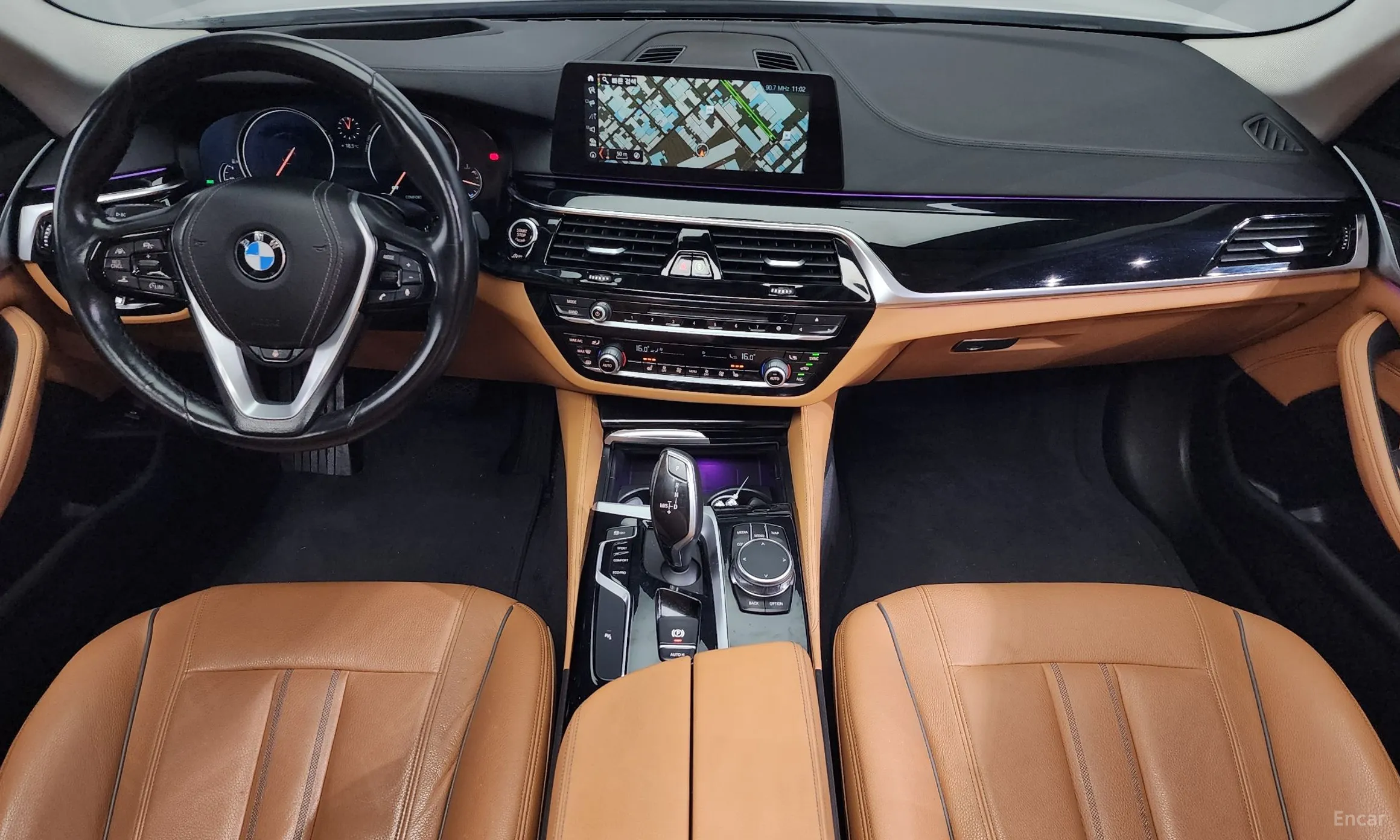 BMW 5 Series (G30) превью 4