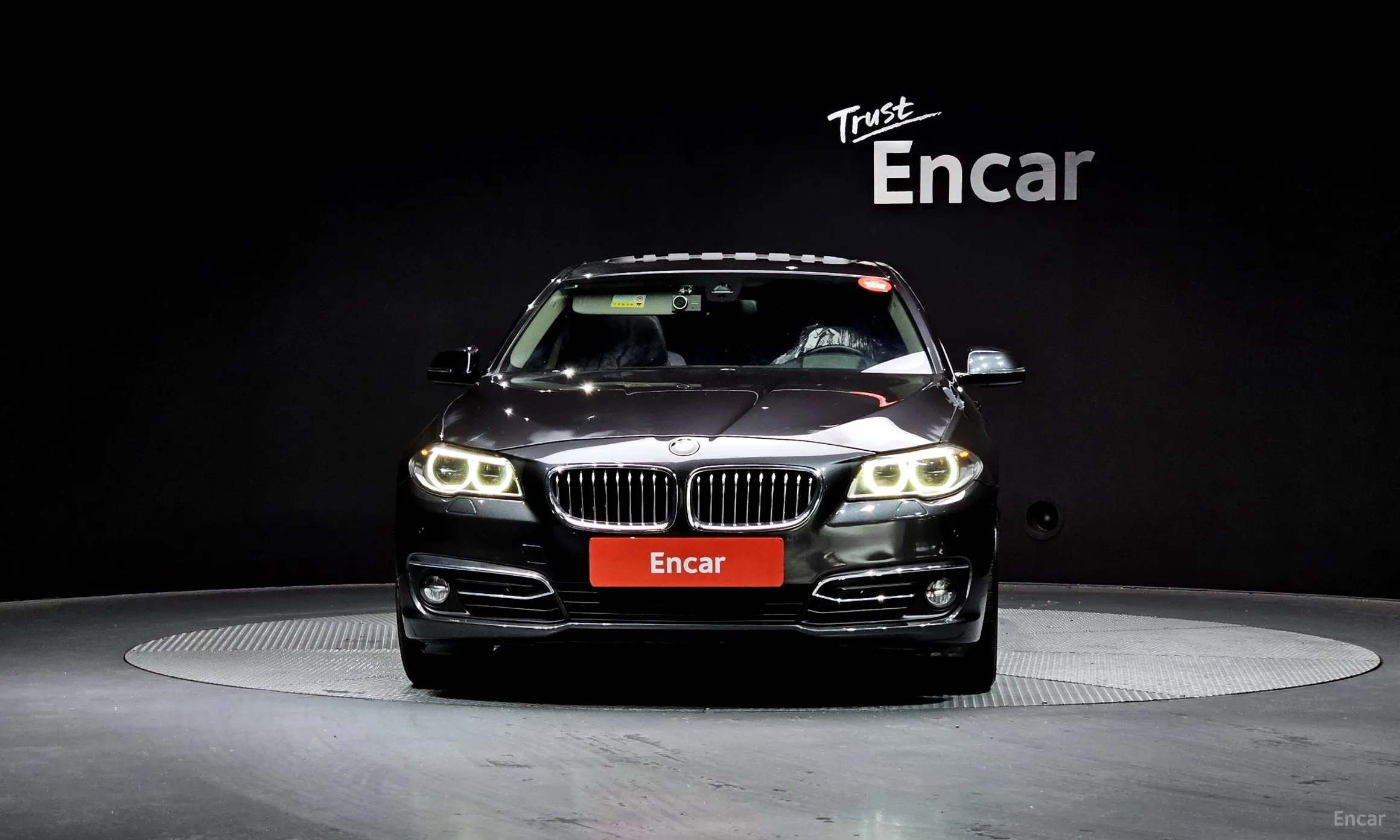 BMW 5 Series (F10) превью 2