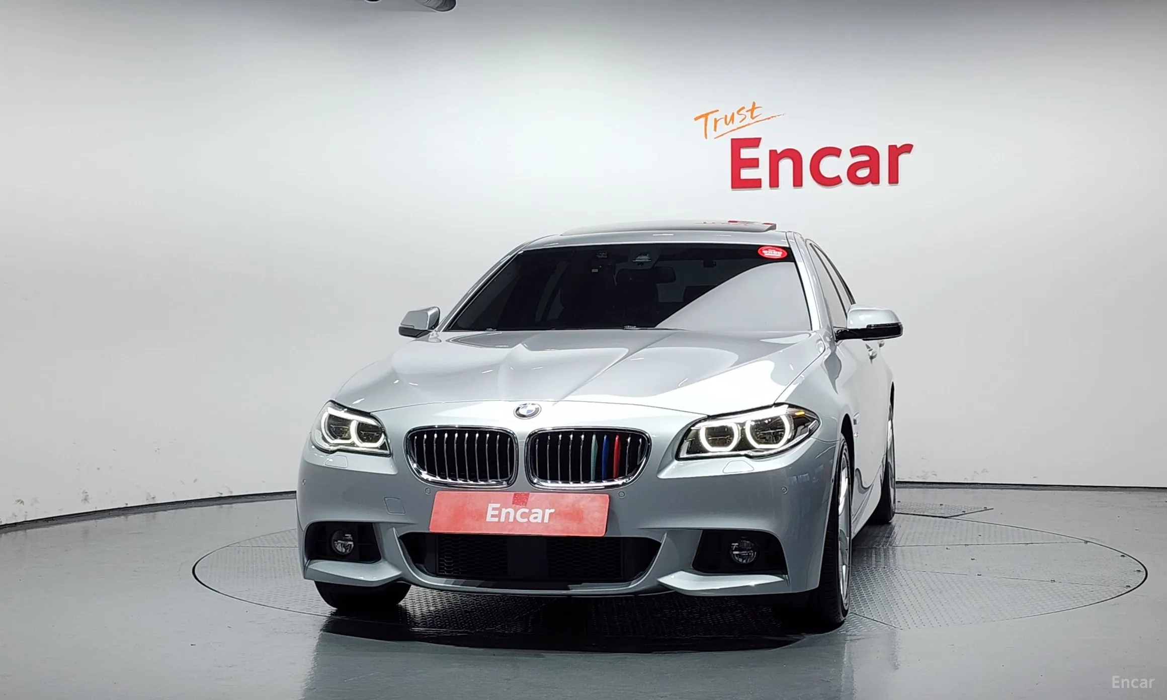 BMW 5 Series (F10) превью 2