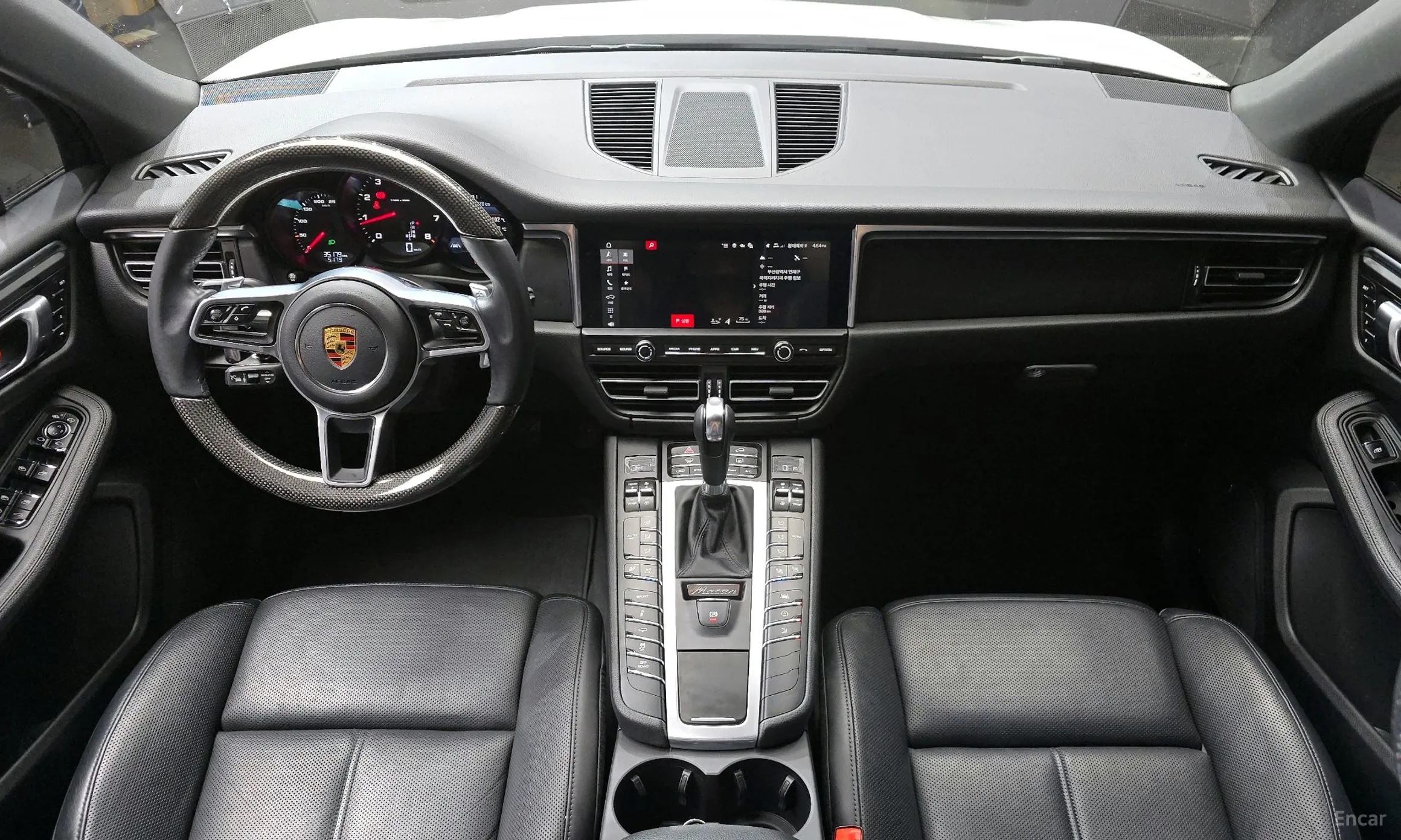 Porsche Macan превью 4