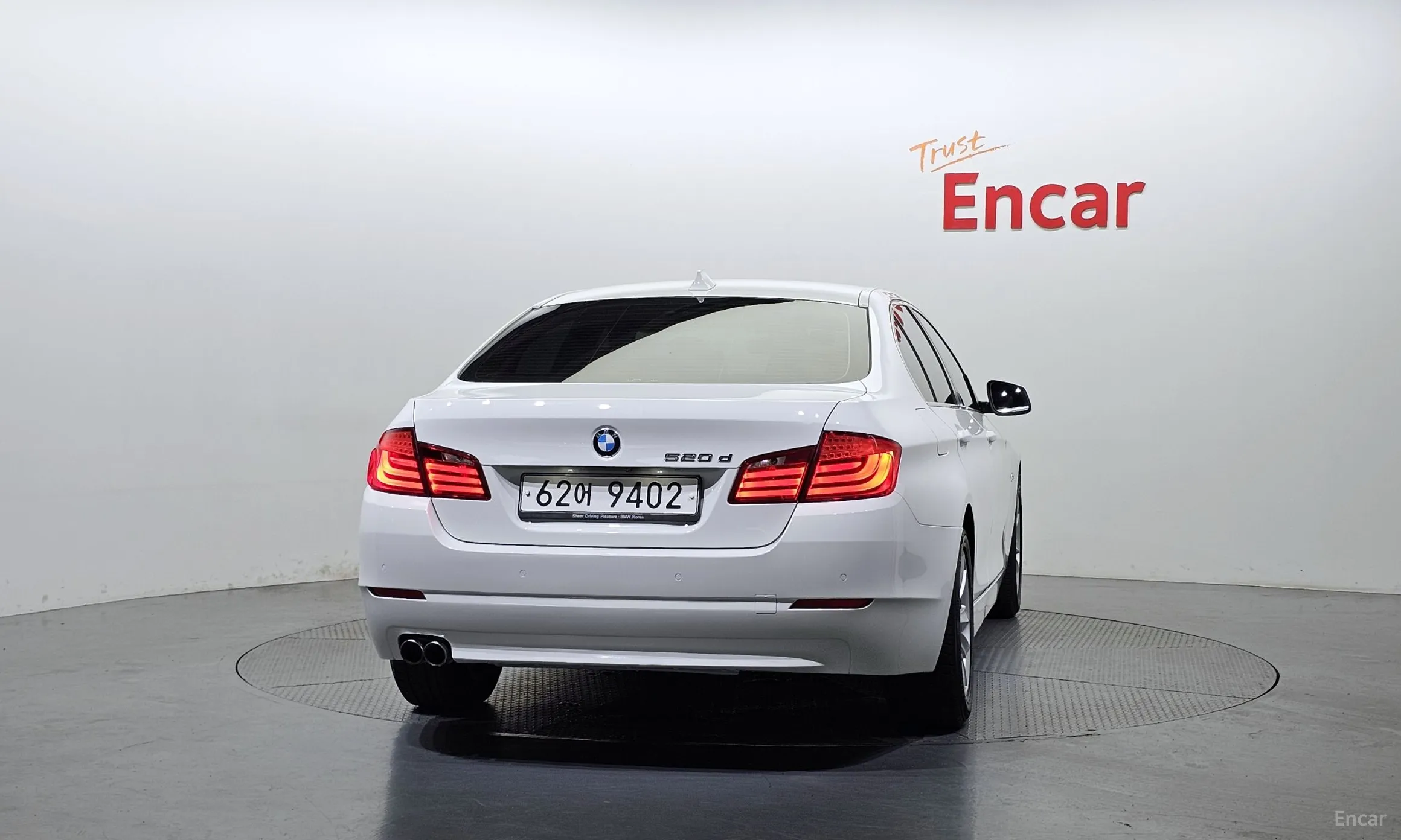 BMW 5 Series (F10) превью 3