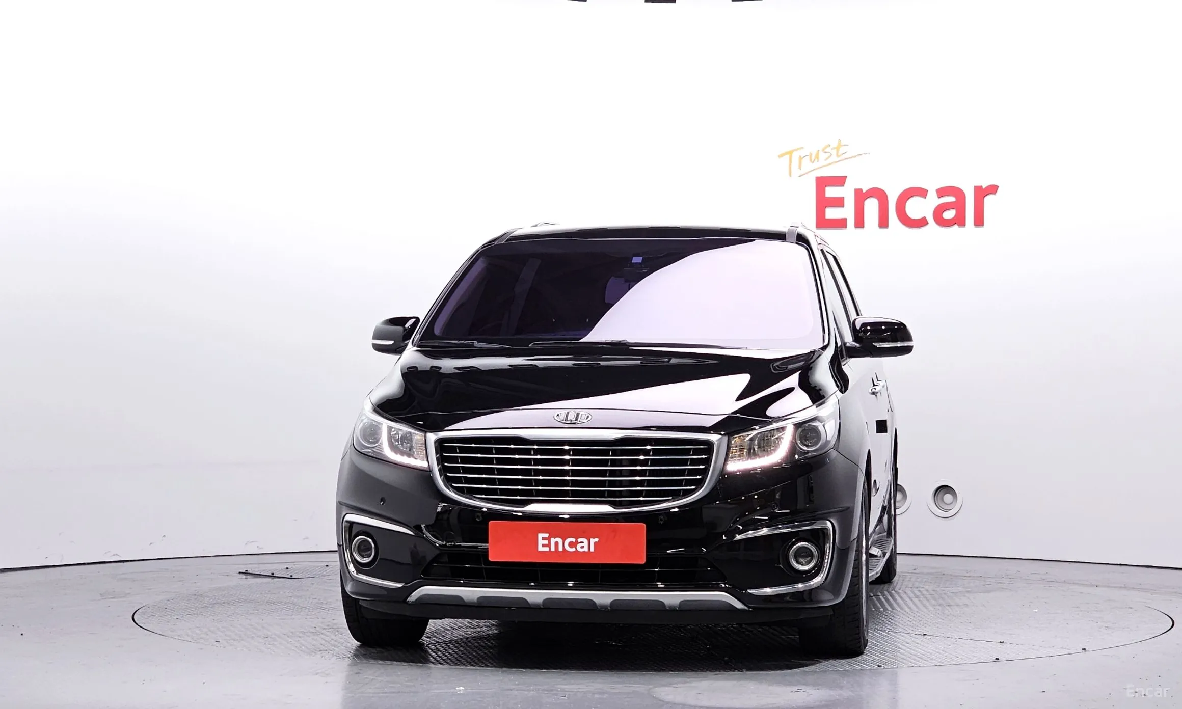 Kia Carnival превью 2