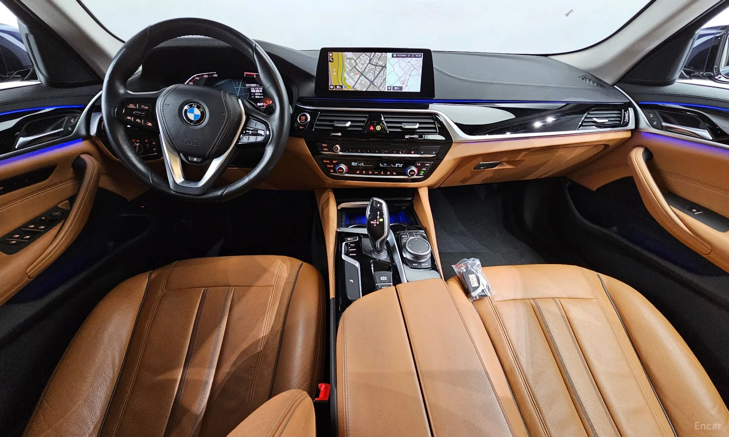 BMW 5 Series (G30) превью 4