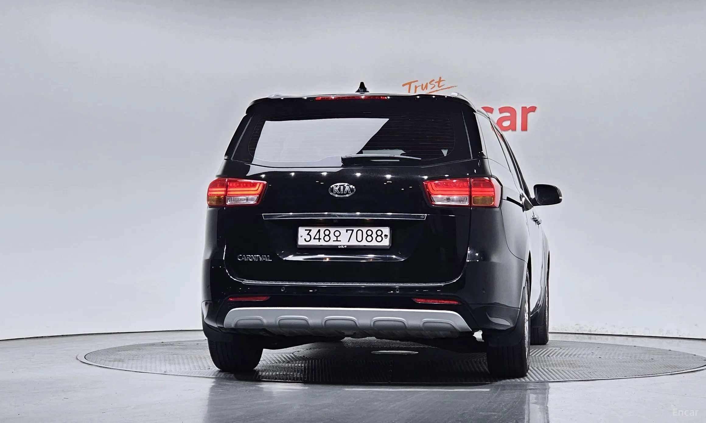 Kia Carnival превью 3