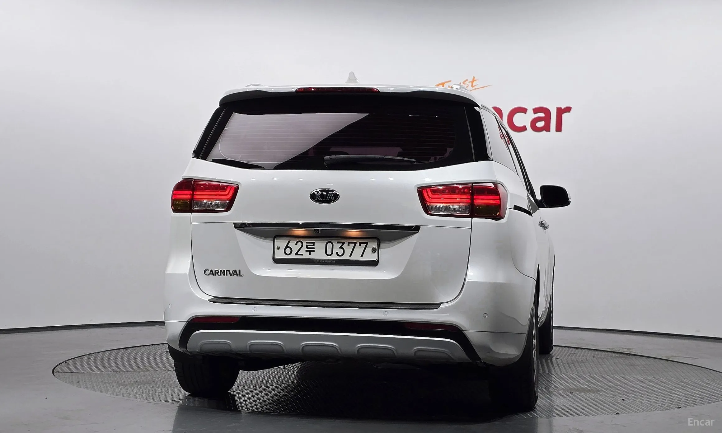 Kia Carnival превью 3