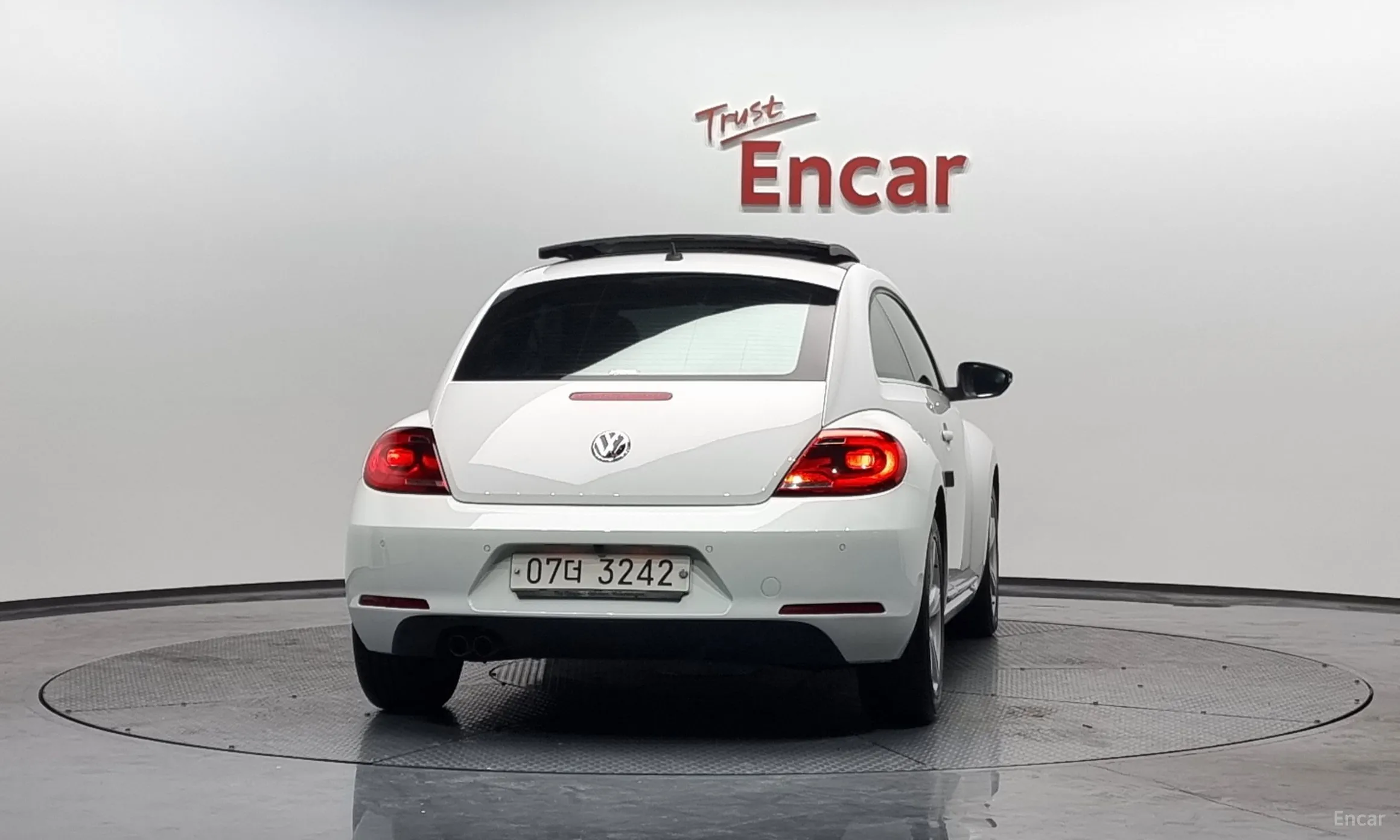 Volkswagen The Beetle превью 3