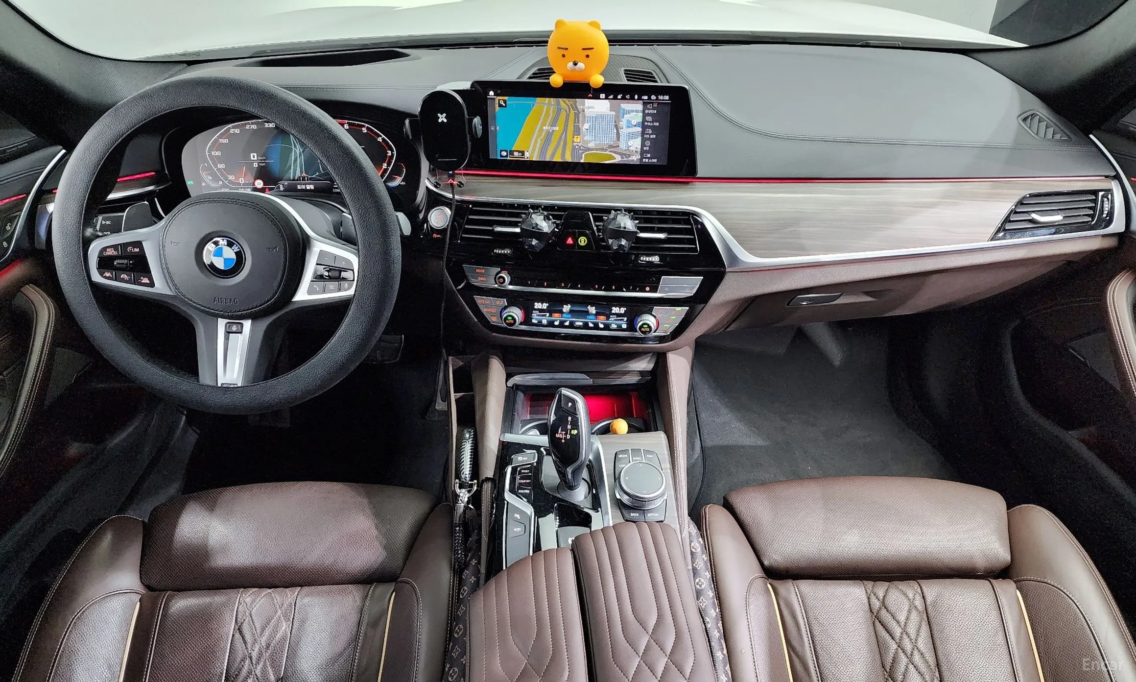 BMW 5 Series (G30) превью 4