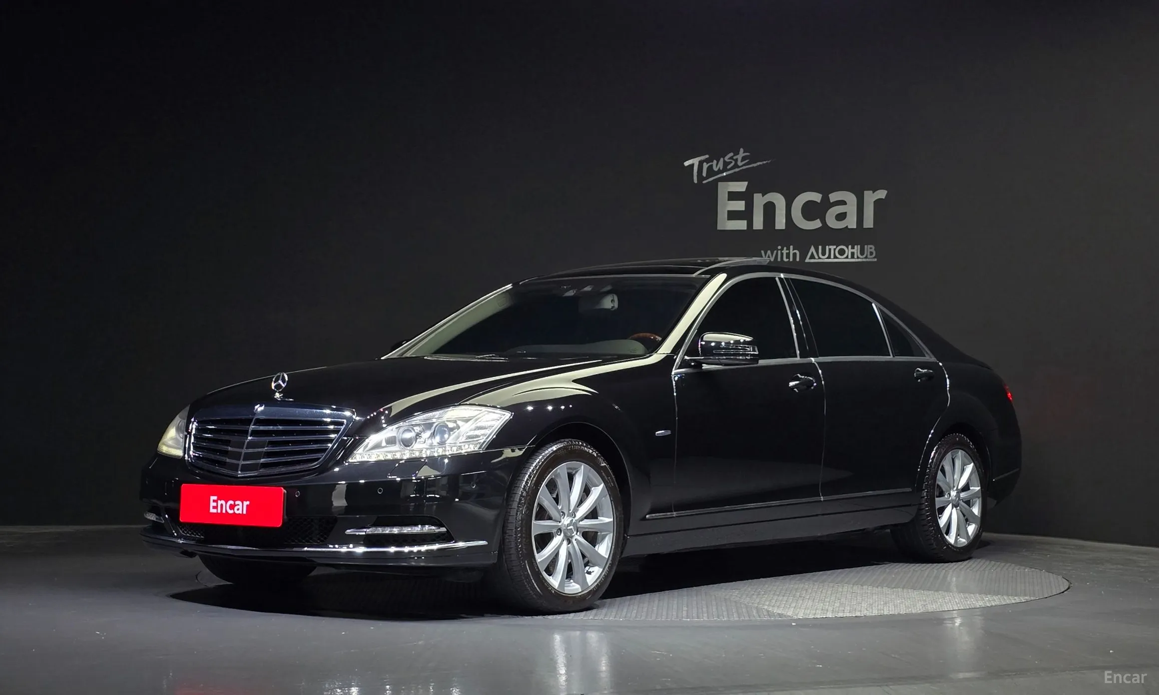 Mercedes Benz S-Class W221