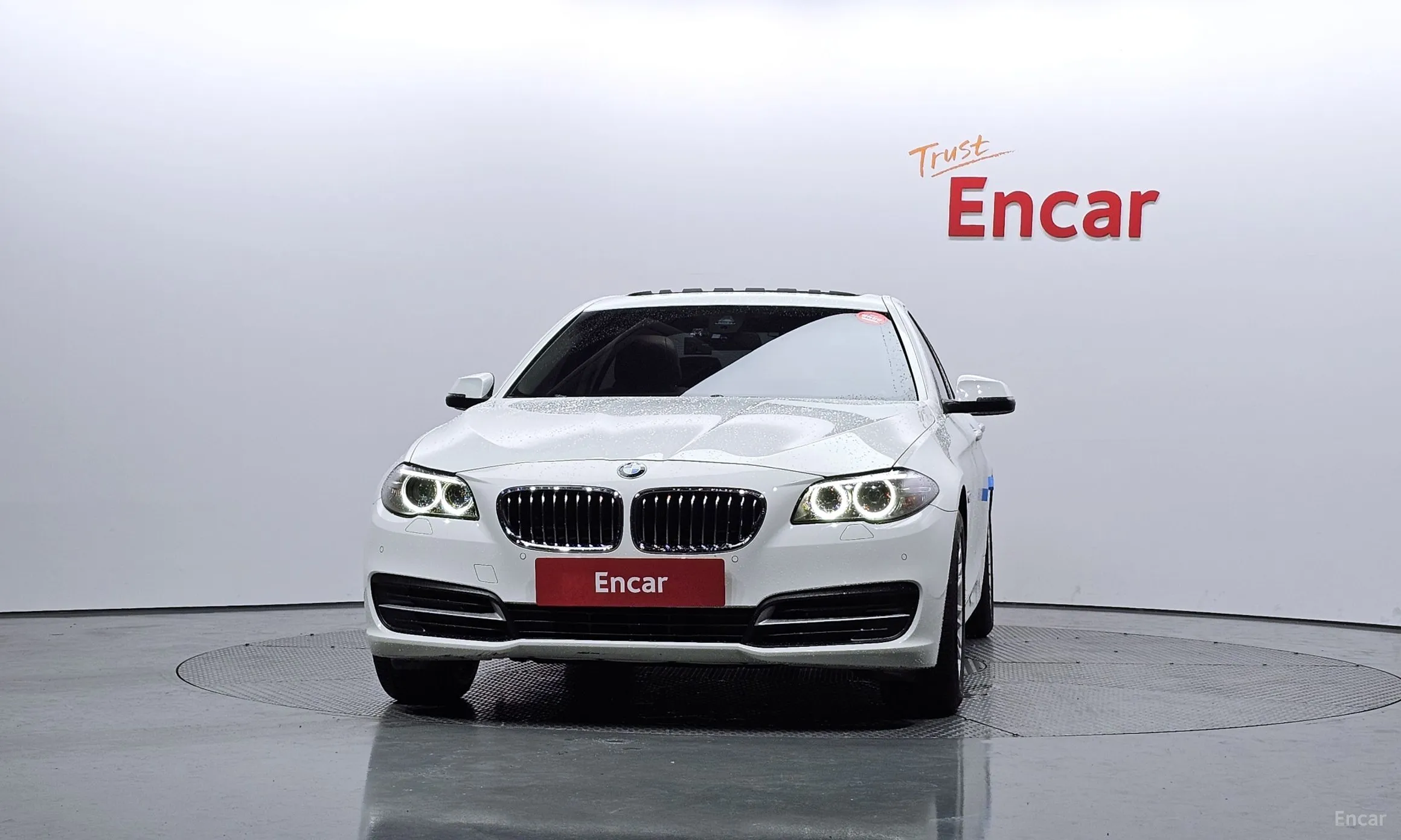 BMW 5 Series (F10) превью 2