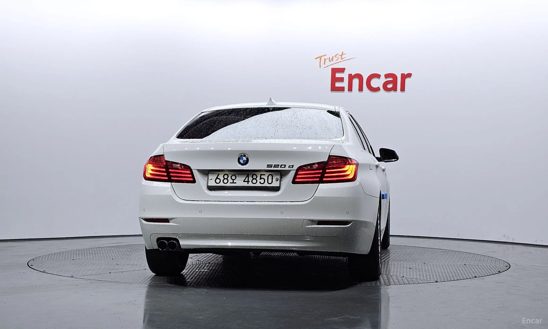 BMW 5 Series (F10) превью 3