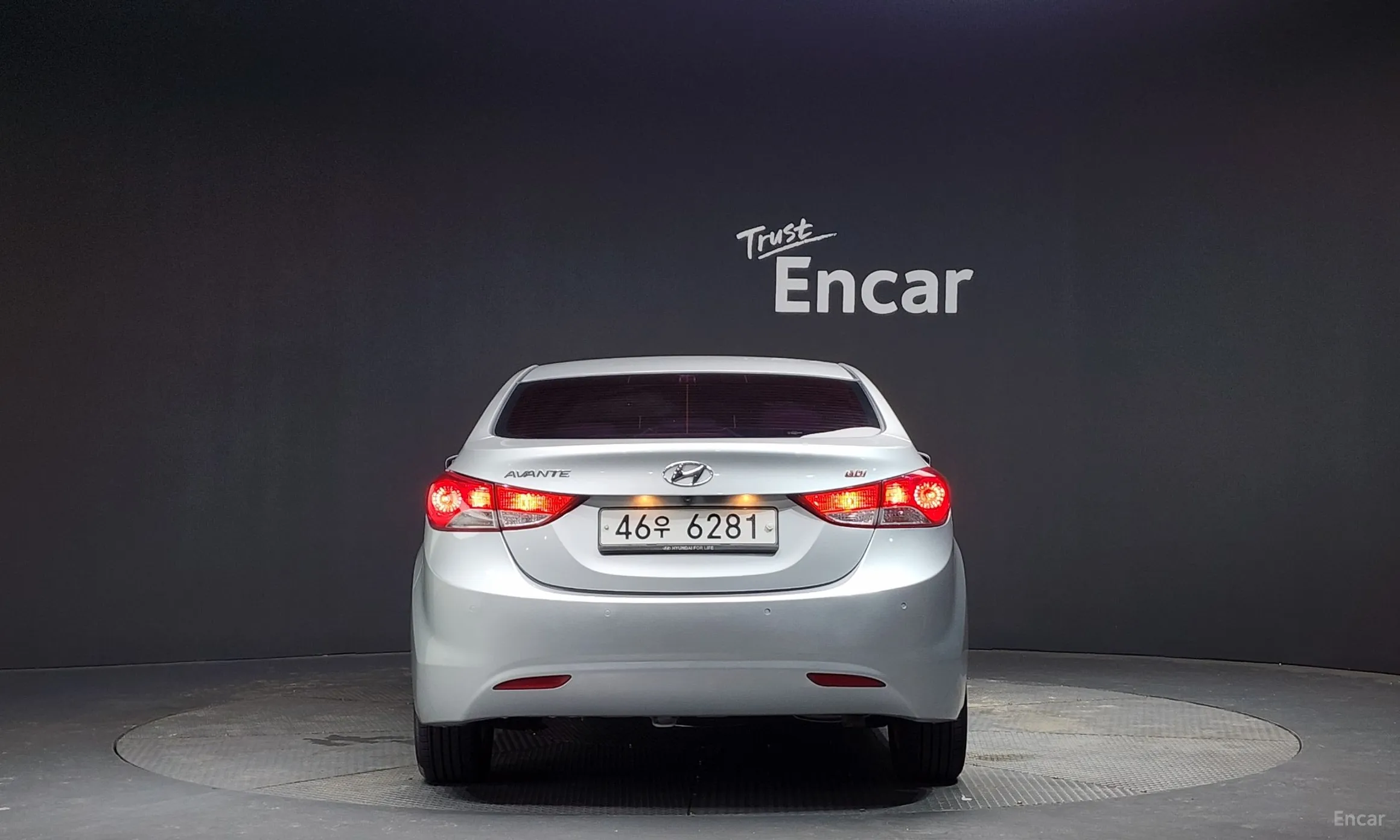 Hyundai Avante MD превью 3