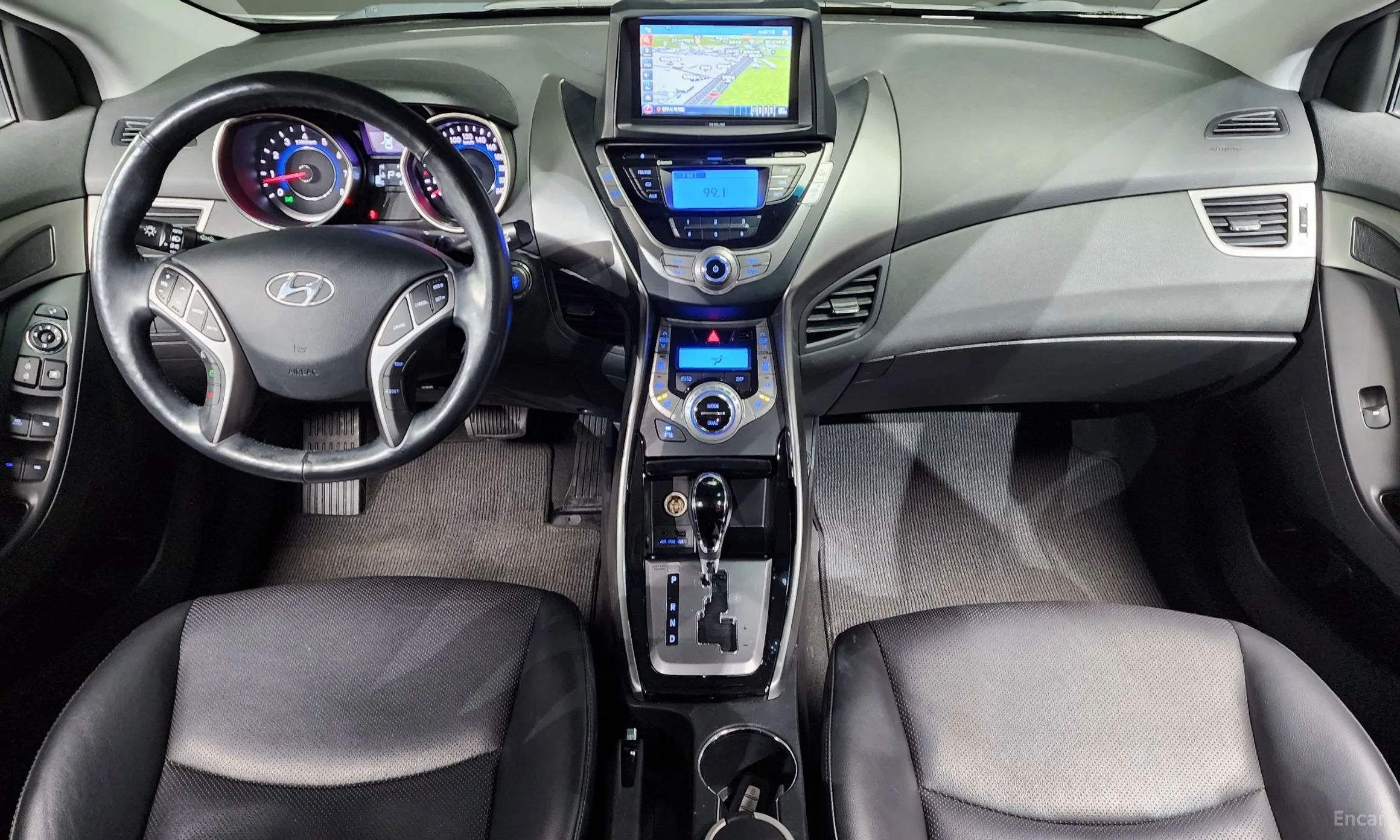 Hyundai Avante MD превью 4
