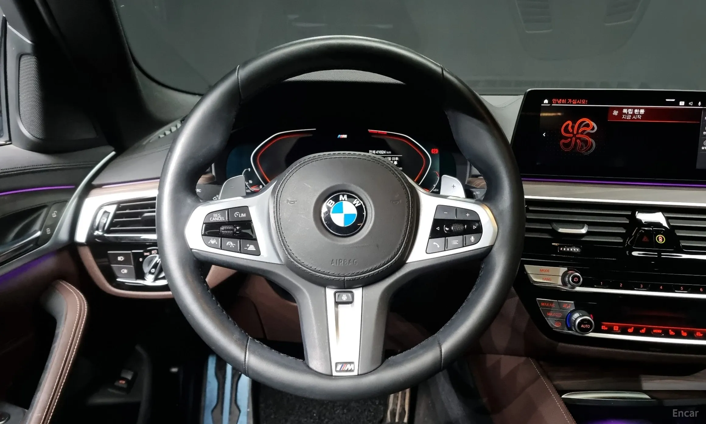 BMW 5 Series (G30) превью 4